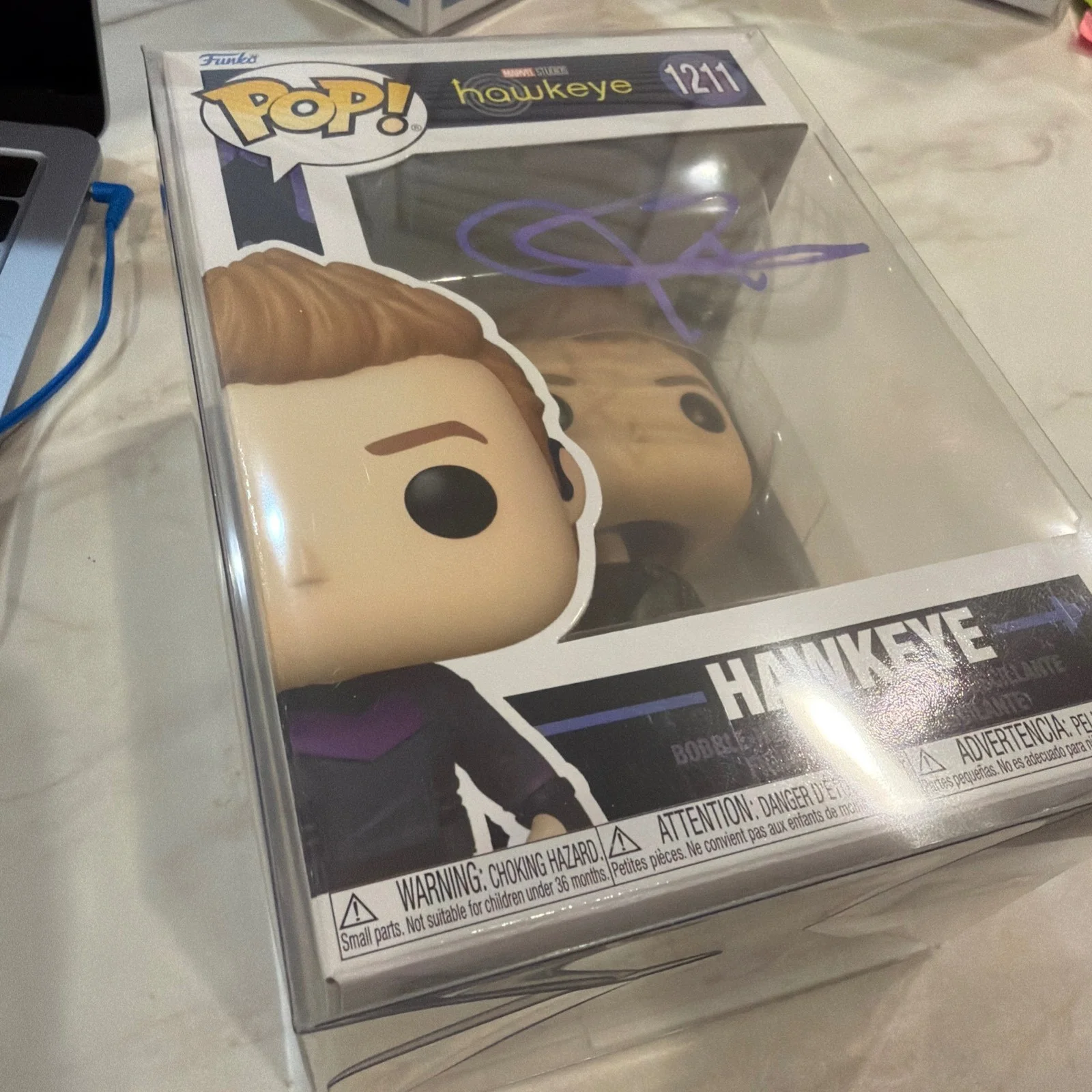 Jeremy Renner — Jeremy Renner Signed Marvel Studios Hawkeye #1211 Funko Pop JSA witness/COA, изображение 3
