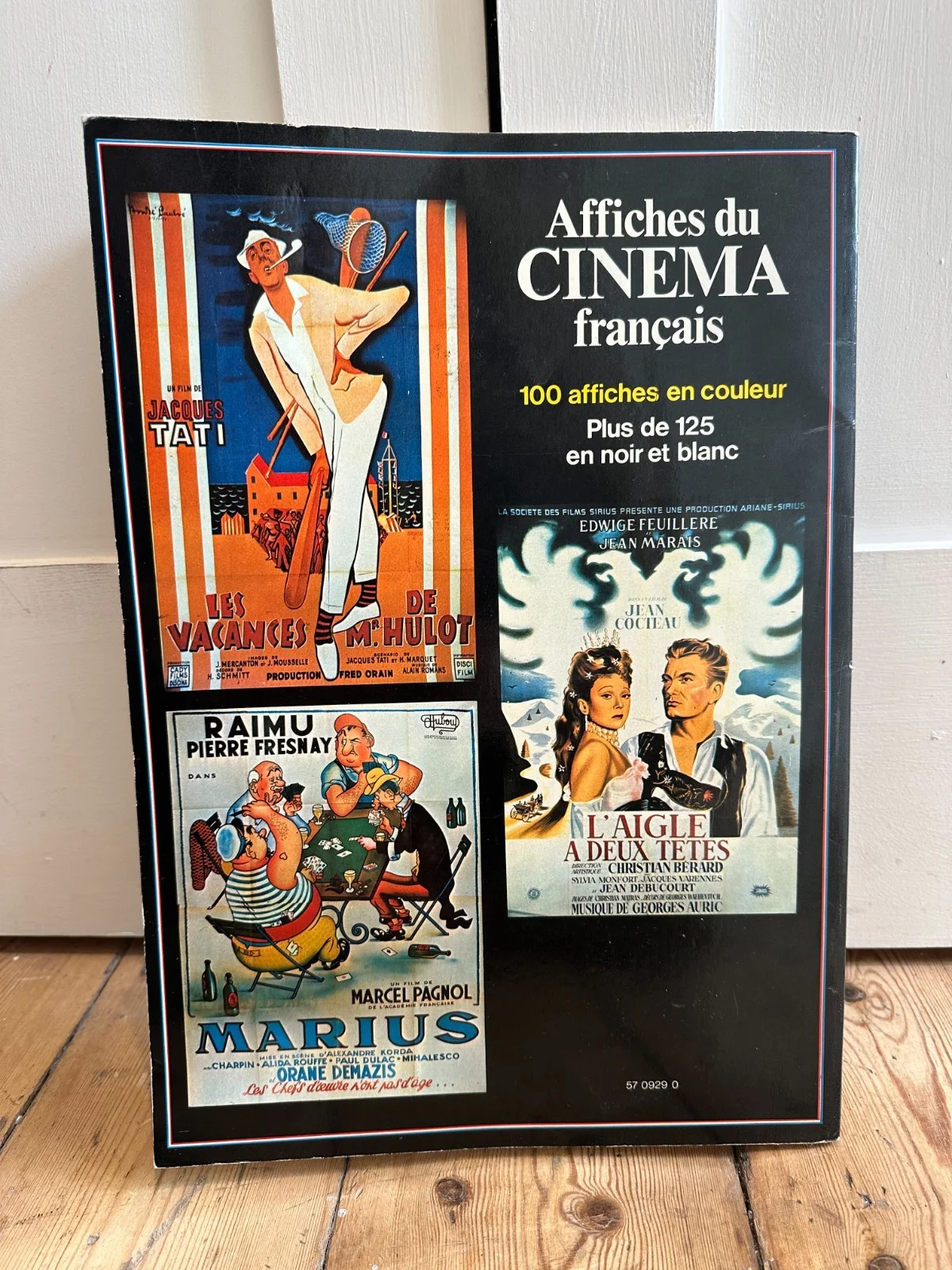 Large vintage 1970’s French cinema poster book (Affiches du Cinema Francais), изображение 2