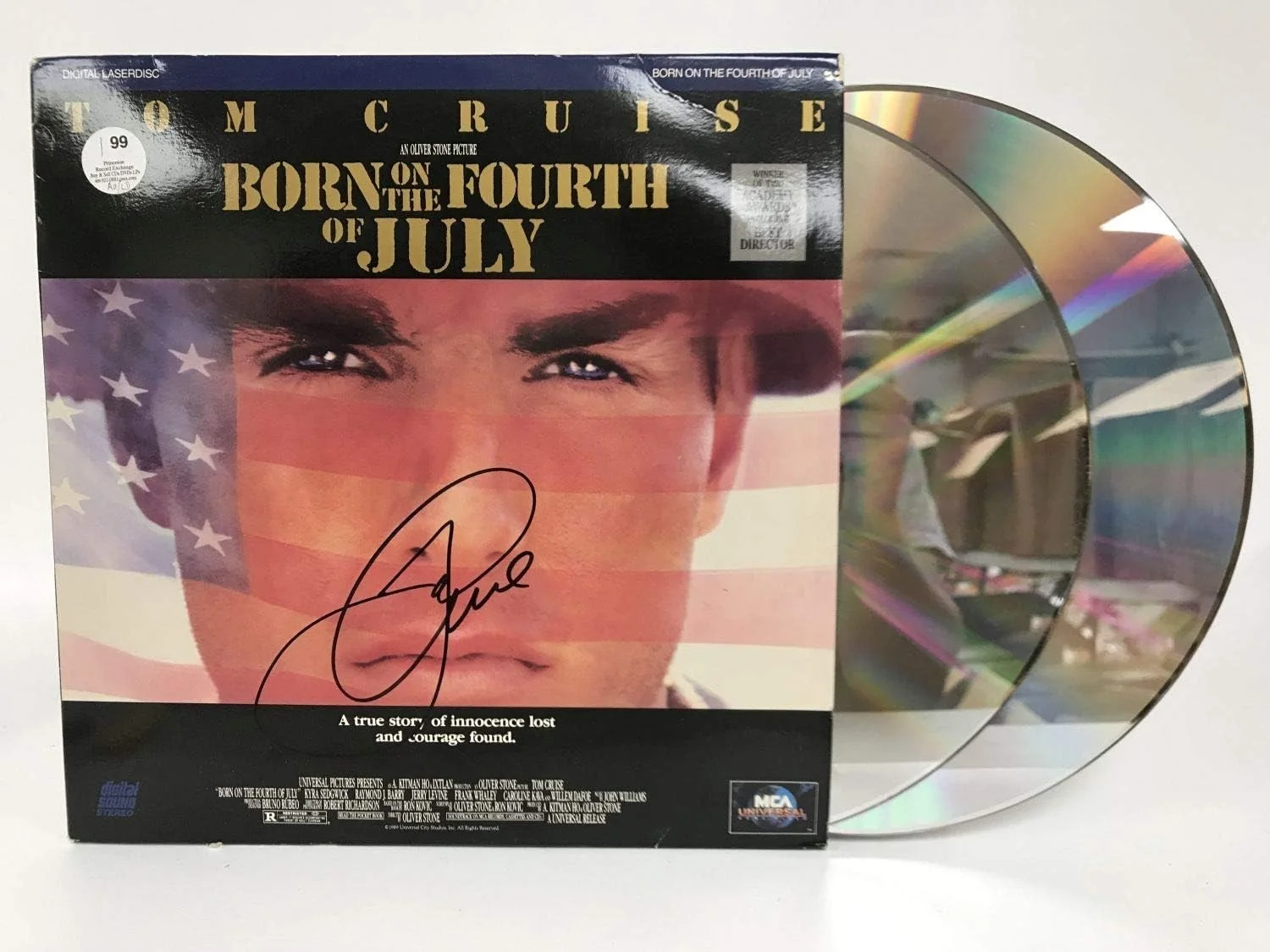 Tom Cruise — Tom Cruise Signed Autographed "Born on the Fourth of July" LaserDisc Movie