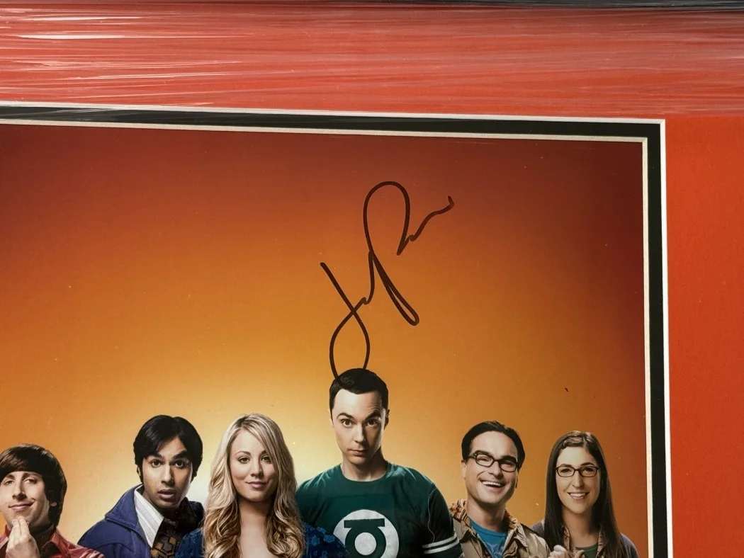 Kaley Cuoco, Jim Parsons, Johnny Galecki — The Big Bang Theory Signed Photo & Cuts Jim Parsons Kaley Cuoco +5 Framed BAS, изображение 4