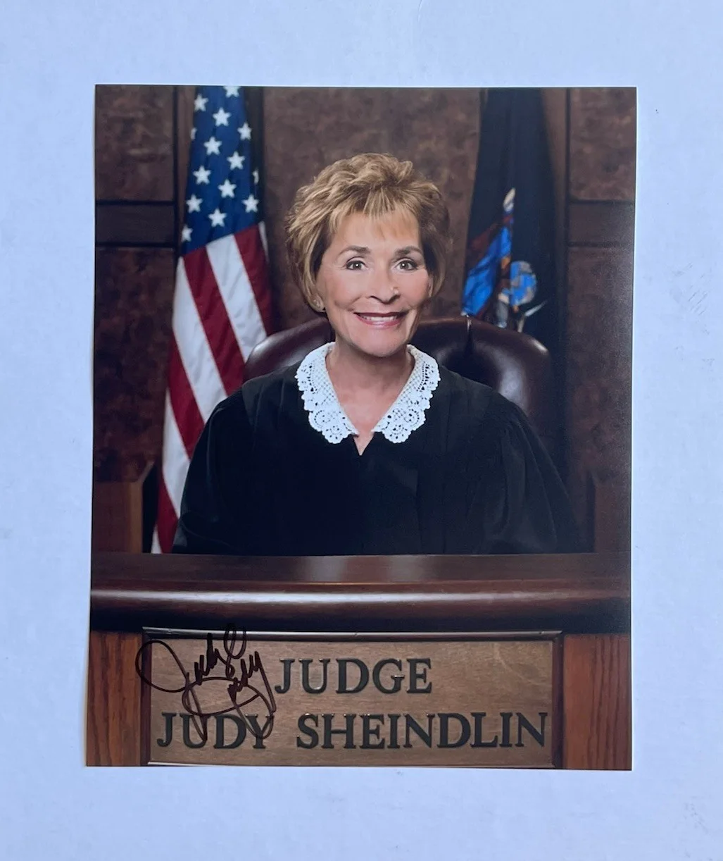 Judy Sheindlin — Judy Sheindlin Hand Signed 8x10 Photo Authentic Judge Judy