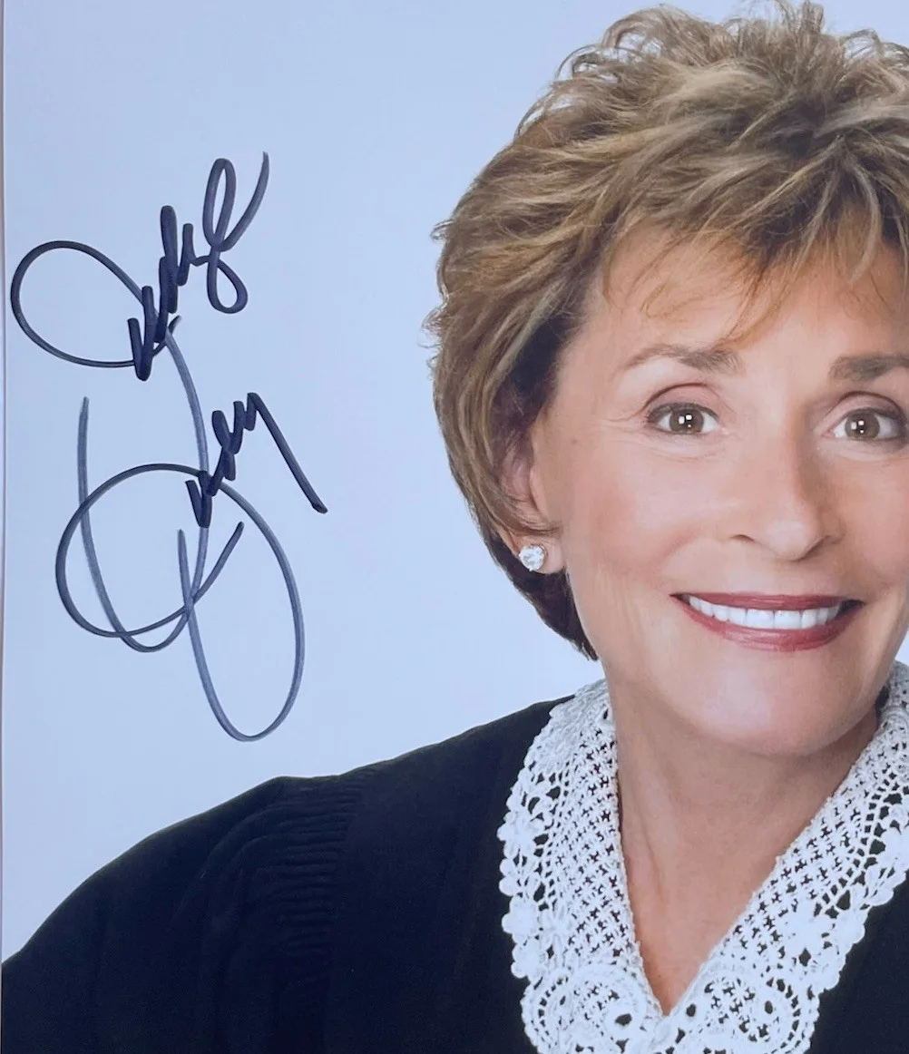 Judy Sheindlin — Judy Sheindlin Hand Signed 8x10 Photo Authentic Judge Judy, изображение 2