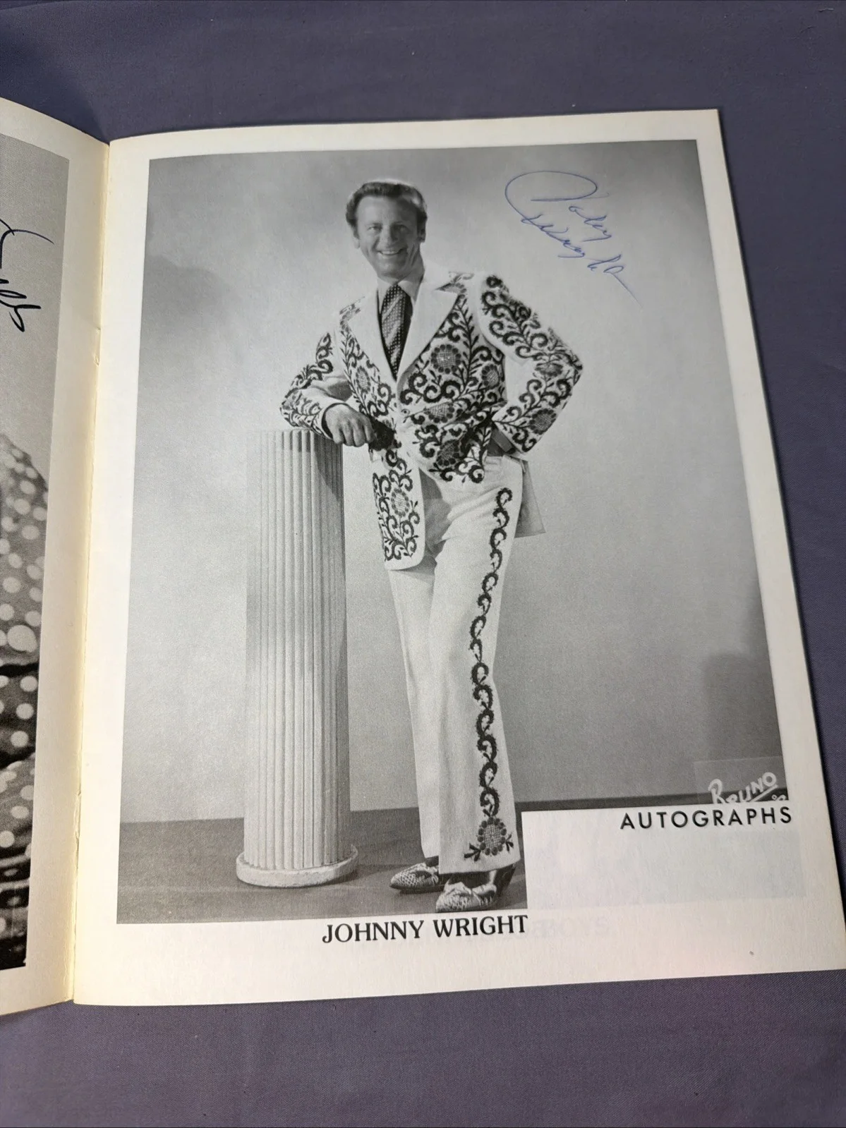 Stars Of Opryland USA - Autograph Book Kitty Wells And Johnny Wright, изображение 3