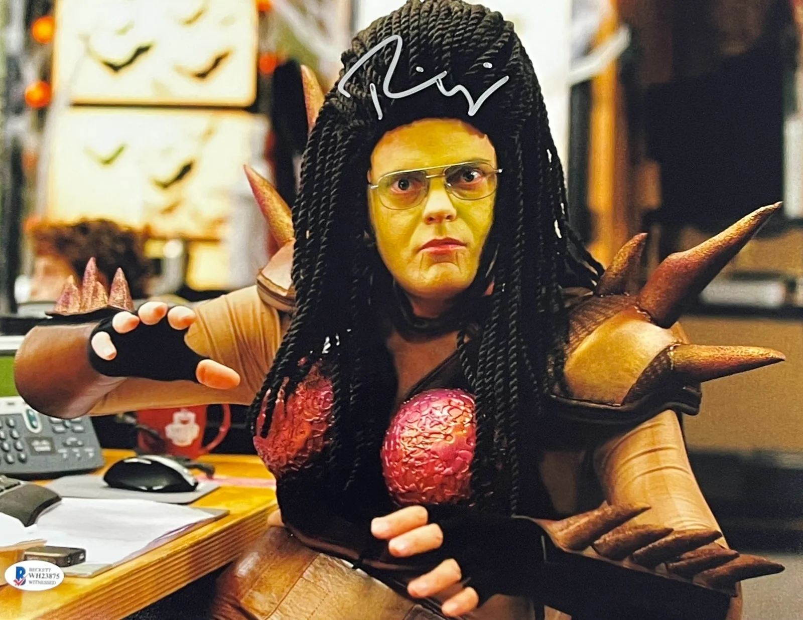 Rainn Wilson — Rainn Wilson Signed 11x14 Photo The Office Authentic Autograph Beckett Witness
