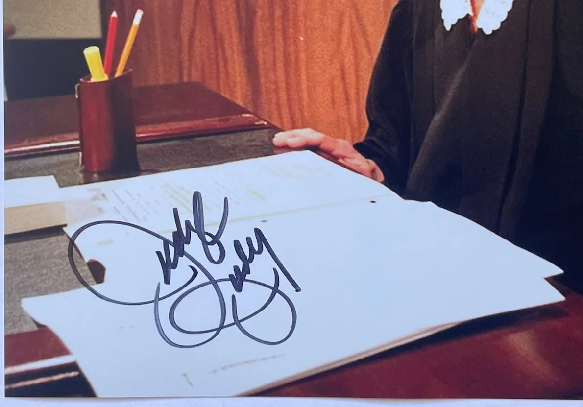 Judy Sheindlin — Judy Sheindlin Hand Signed 8x10 Photo Authentic Judge Judy, изображение 2