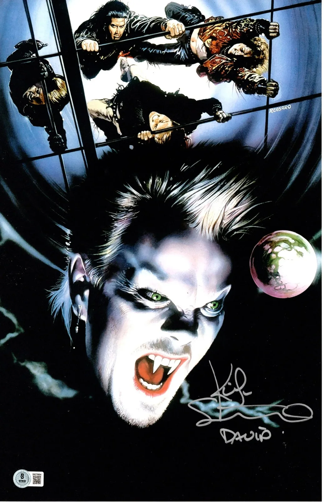 Kiefer Sutherland — Kiefer Sutherland signed 11x17 Poster David The Lost Boys Beckett Authentication