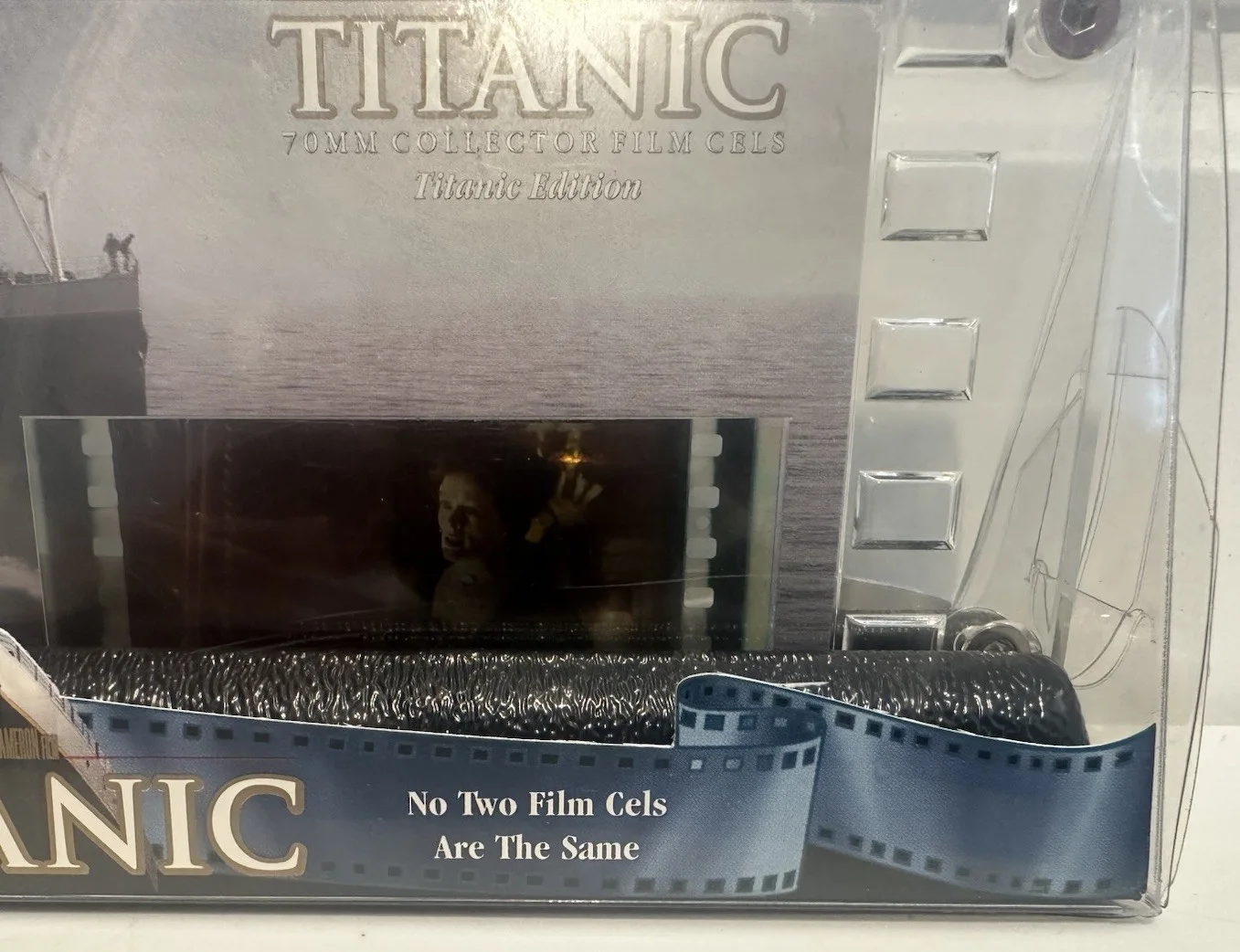 TITANIC 1998 Titanic Edition 70mm Movie FILM CELL - One Of A Kind - #06432, изображение 2
