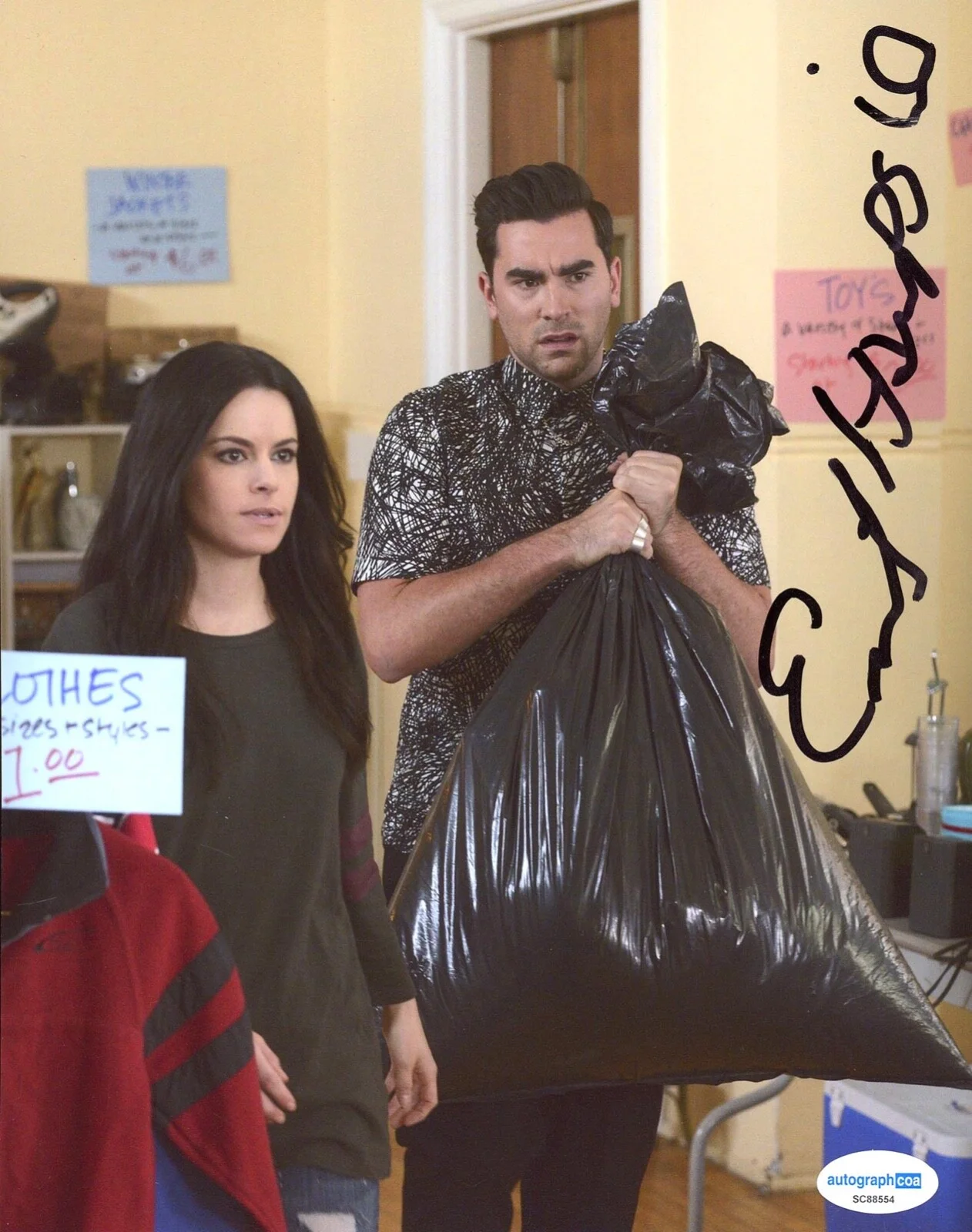 EMILY HAMPSHIRE — Emily Hampshire signed "SCHITT'S CREEK" 8x10 Photo L EXCT PROOF Stevie Budd ACOA, изображение 4