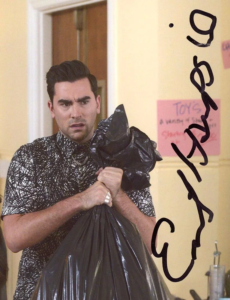 EMILY HAMPSHIRE — Emily Hampshire signed "SCHITT'S CREEK" 8x10 Photo L EXCT PROOF Stevie Budd ACOA, изображение 5