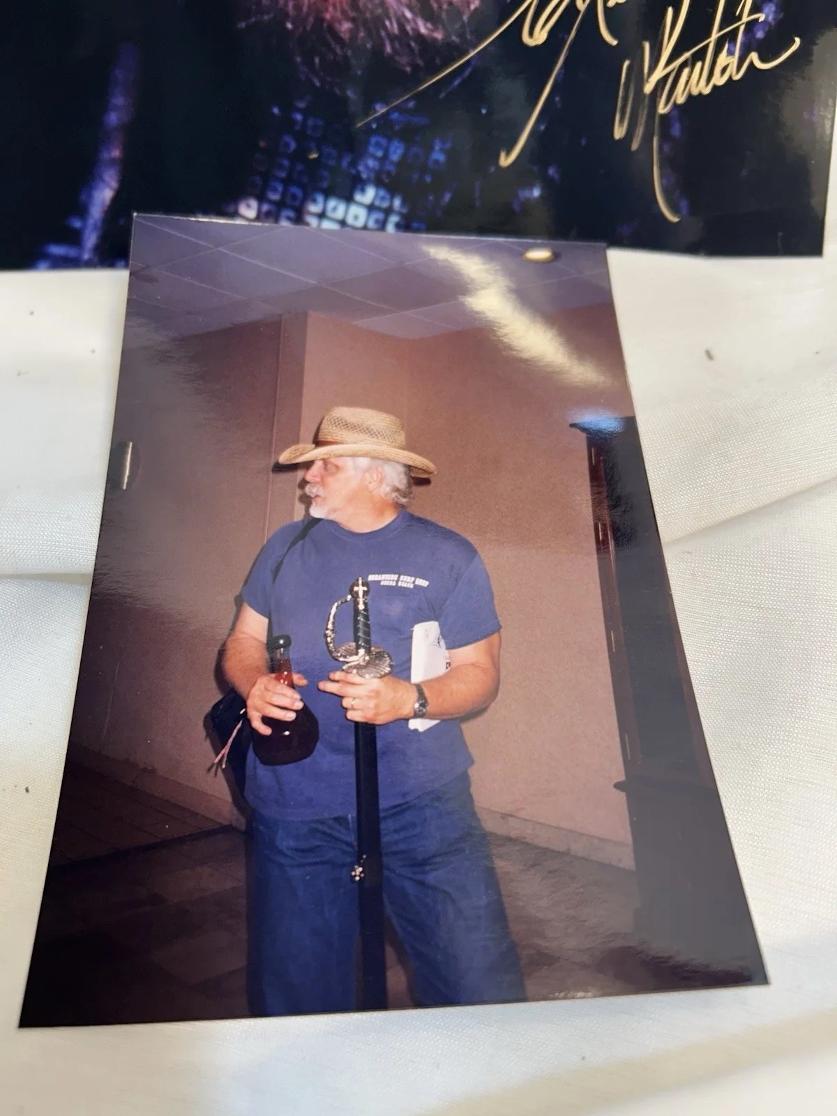 JG Hertzler — Star Trek Deep Space 9 JG Hertzler Martok Signed Photo with Photo from Show, изображение 4