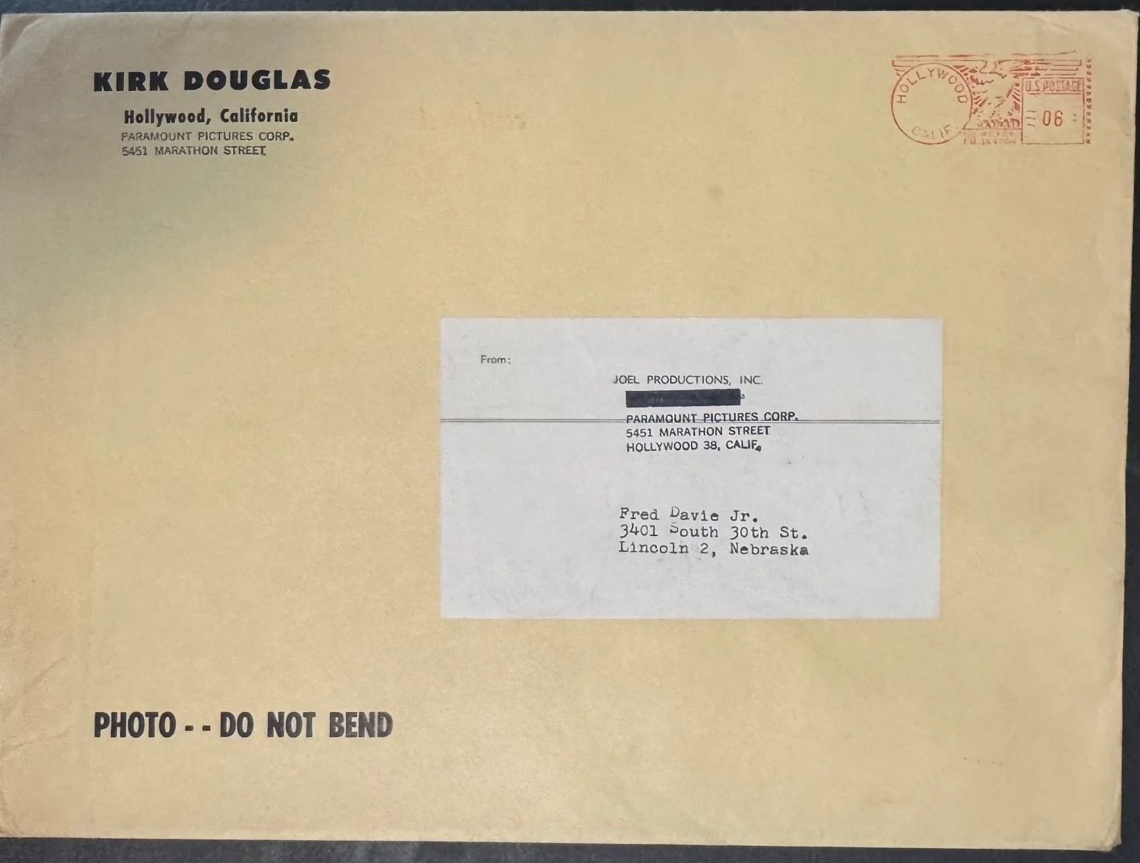 Kirk Douglas autograph, image 2