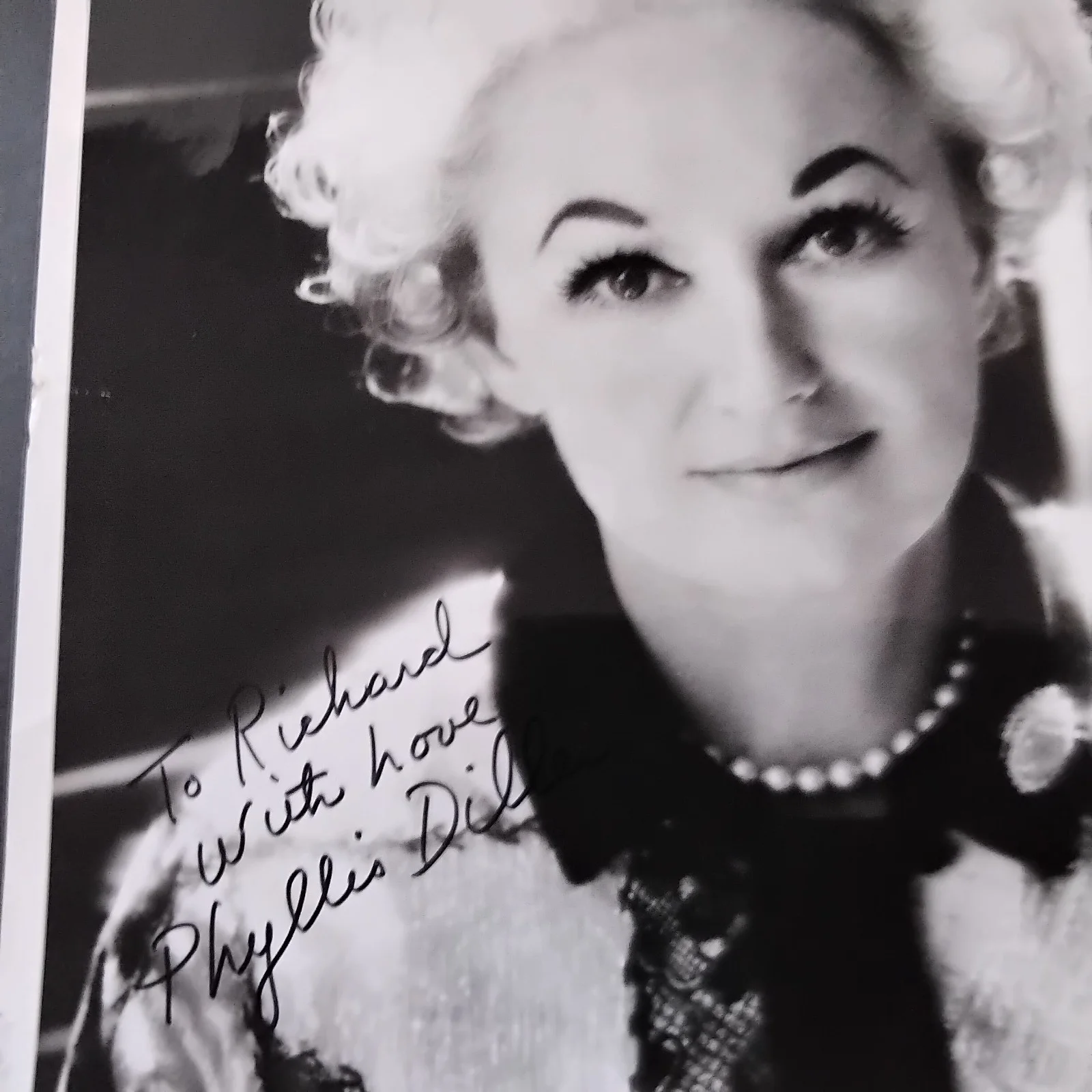 Phyllis Diller SIGNED Photo 60s Movie TV Comedy Actress Sunshine Boys Fat Spy, изображение 3