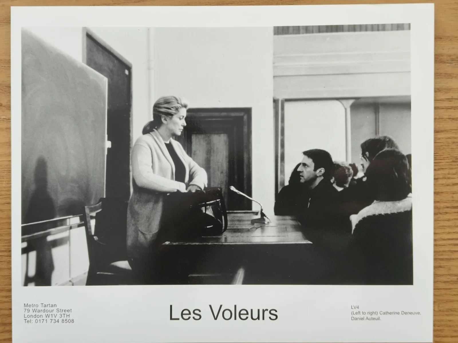 Official Production Stills of Les Voleurs (Thieves) Foreign Language Film x6, изображение 5
