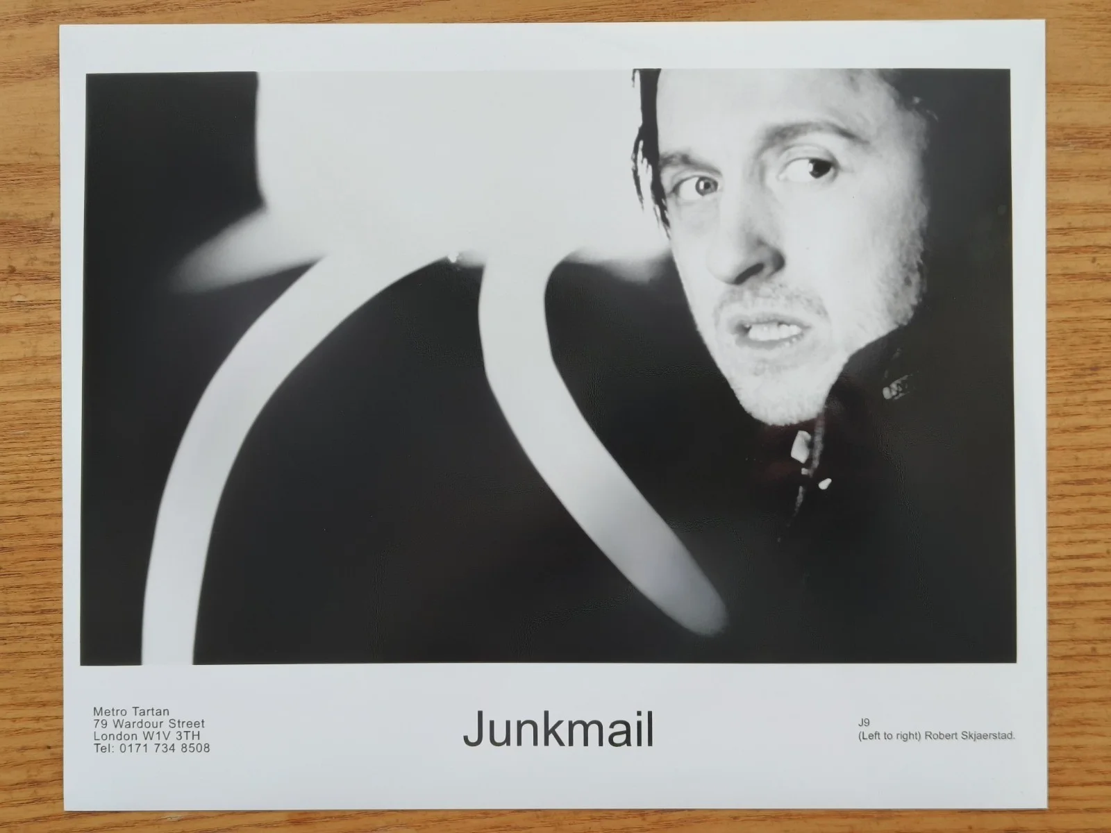 Official Production Stills of Budbringeren (Junk Mail) Foreign Language Film x5, image 2