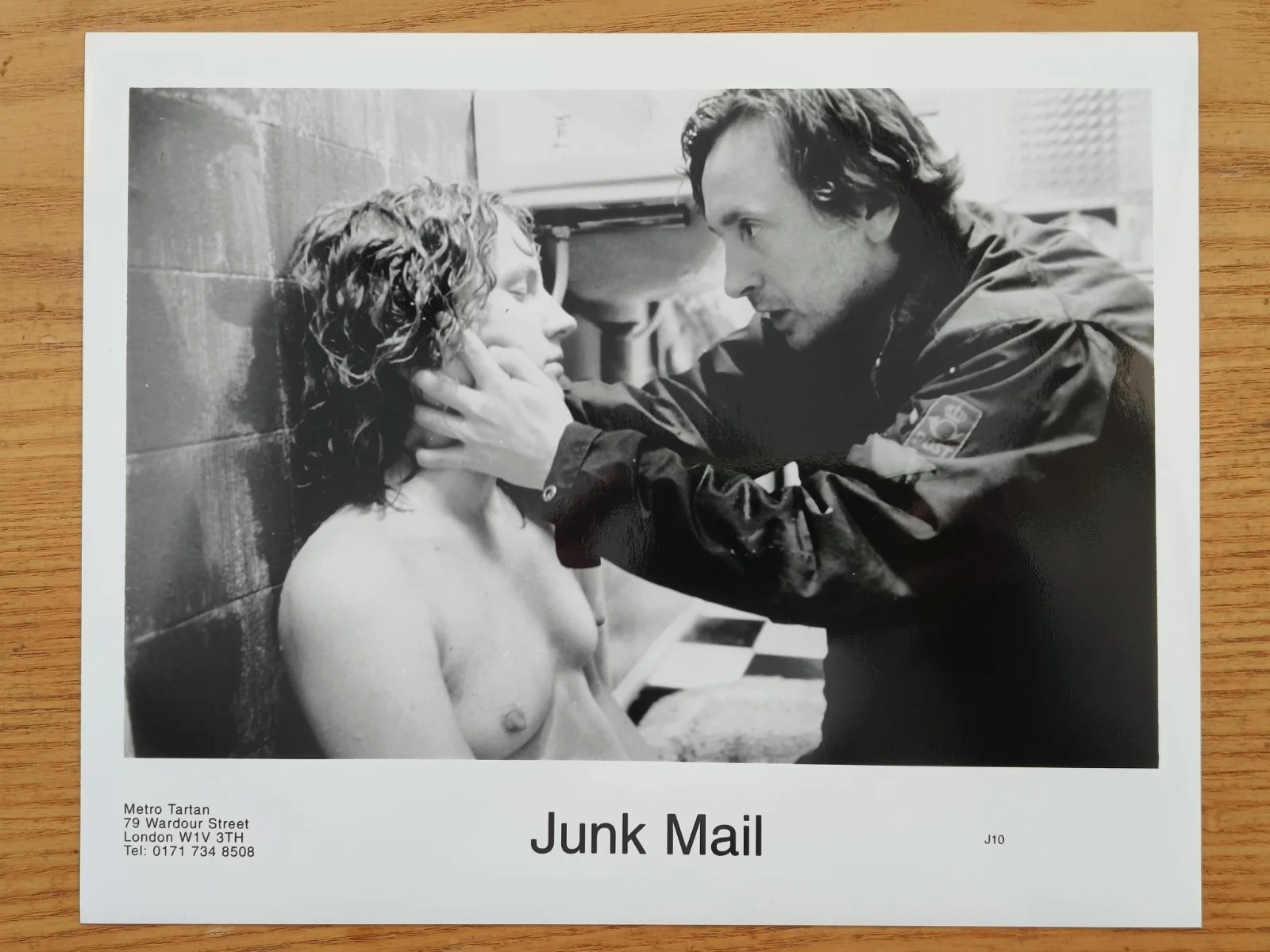 Official Production Stills of Budbringeren (Junk Mail) Foreign Language Film x5, image 3