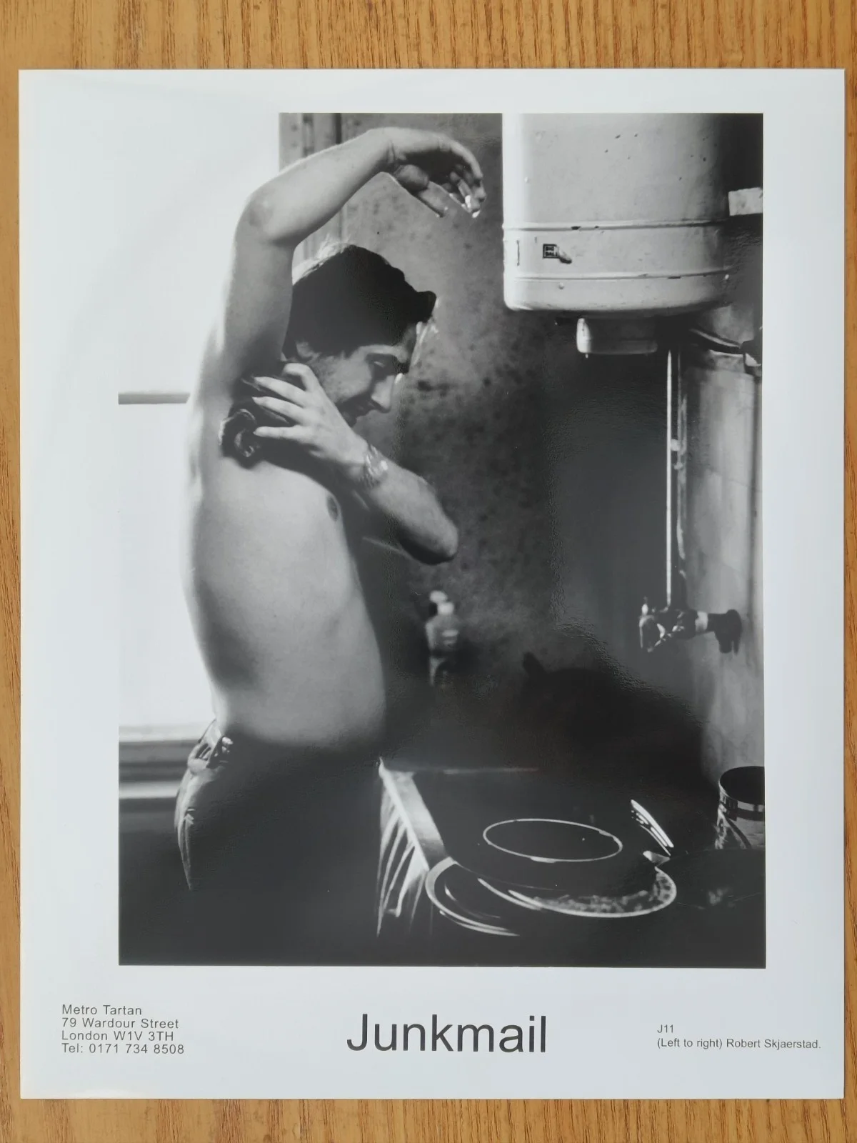 Official Production Stills of Budbringeren (Junk Mail) Foreign Language Film x5, image 4