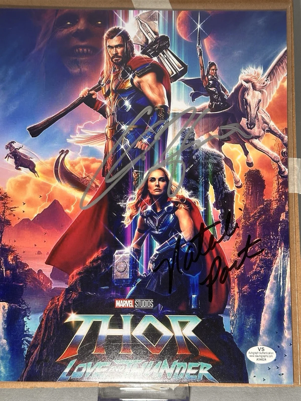 Chris Hemsworth, Natalie Portman — Chris Hemsworth and Natalie Portman Dual Signed 8x10 Thor Photo with COA