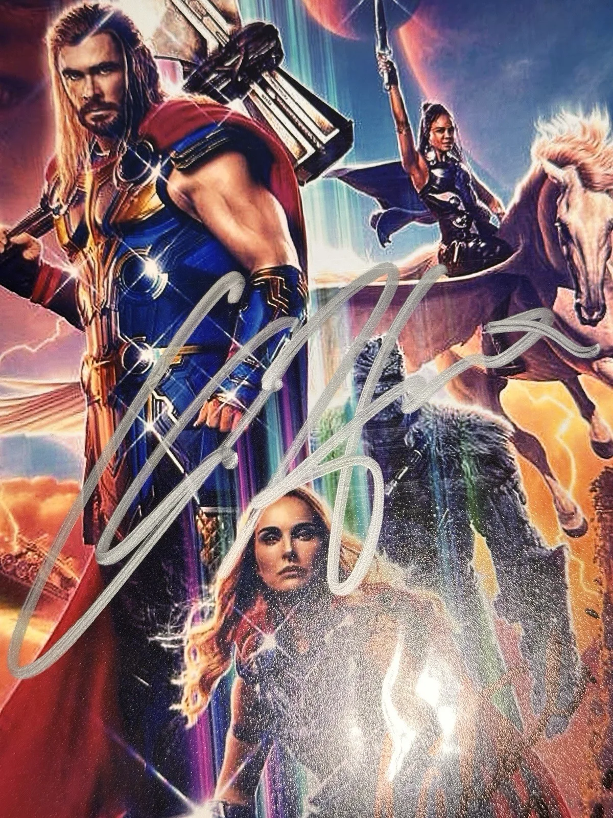 Chris Hemsworth, Natalie Portman — Chris Hemsworth and Natalie Portman Dual Signed 8x10 Thor Photo with COA, image 4
