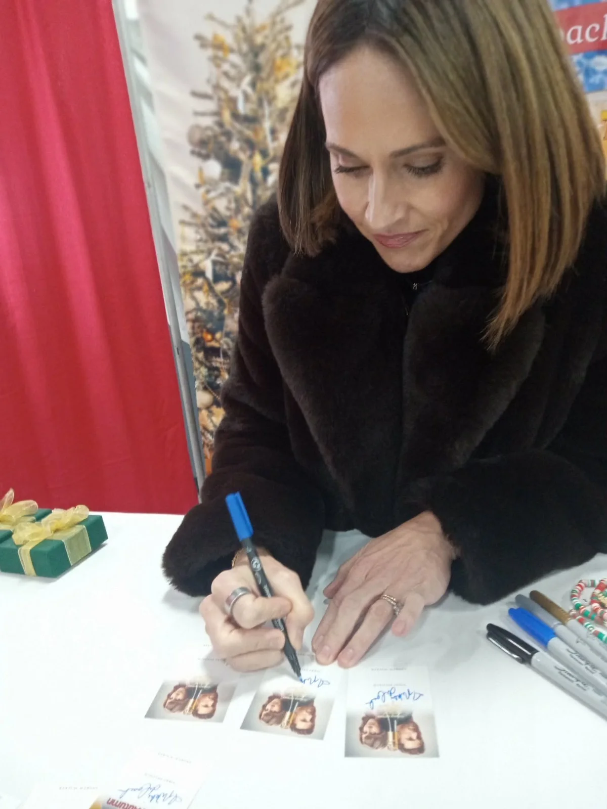 Nikki DeLoach, Andrew Walker — Nikki DeLoach & Andrew Walker Curious Caterer Fatal Vows Signed Dual Custom Card, изображение 3