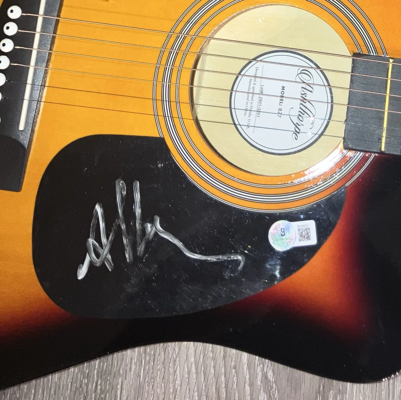 ALLAN RAYMAN SIGNED AUTOGRAPHED SUNBURST 41” ACOUSTIC GUITAR BECKETT COA RARE!, image 2