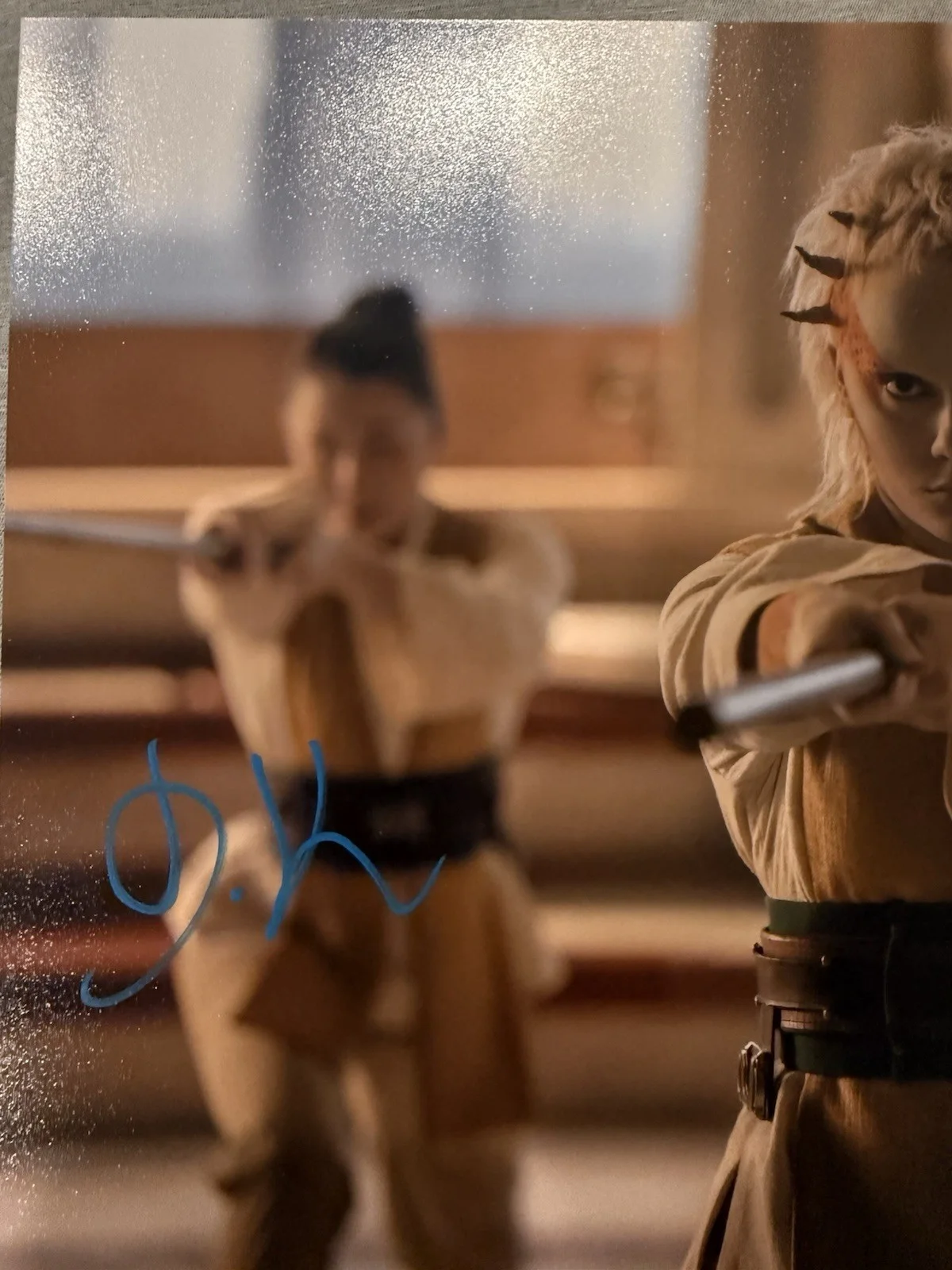 Dafne Keen — DAFNE KEEN SIGNED AUTOGRAPH 8x10 ACOLYTE PHOTO BECKETT BQ95710, image 2