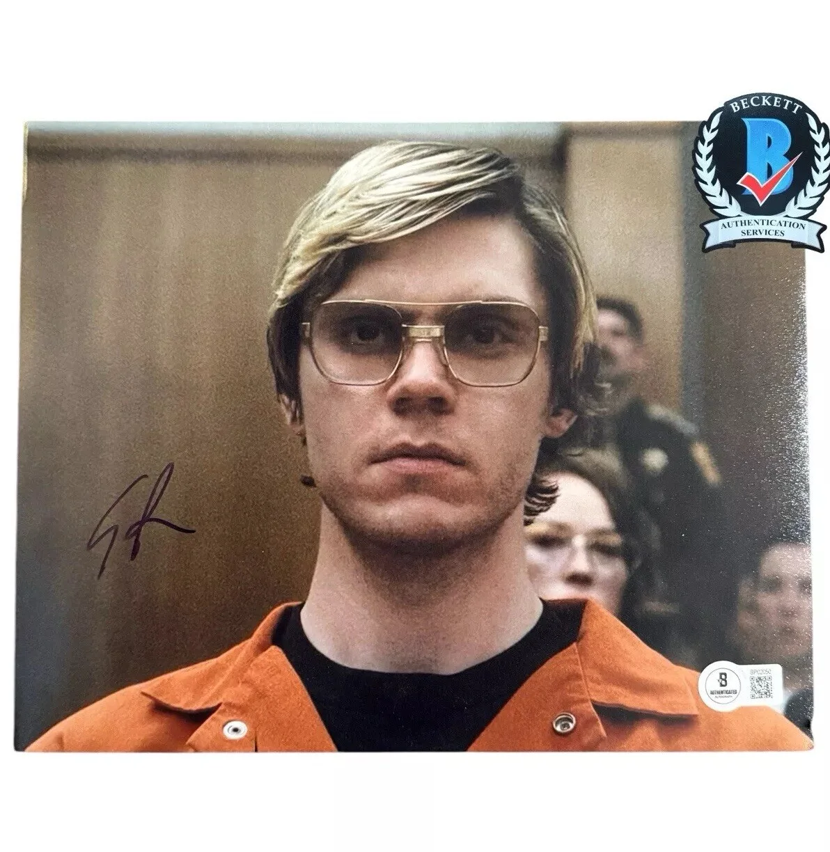 Evan Peters — EVAN PETERS SIGNED MONSTER DAHMER AUTOGRAPHED 8x10 PHOTO BECKETT BP02050