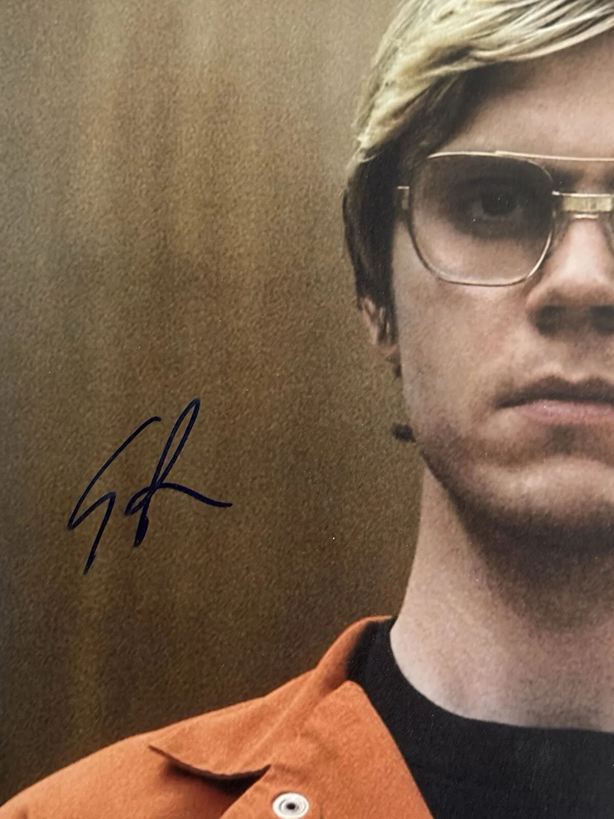 Evan Peters — EVAN PETERS SIGNED MONSTER DAHMER AUTOGRAPHED 8x10 PHOTO BECKETT BP02050, изображение 3