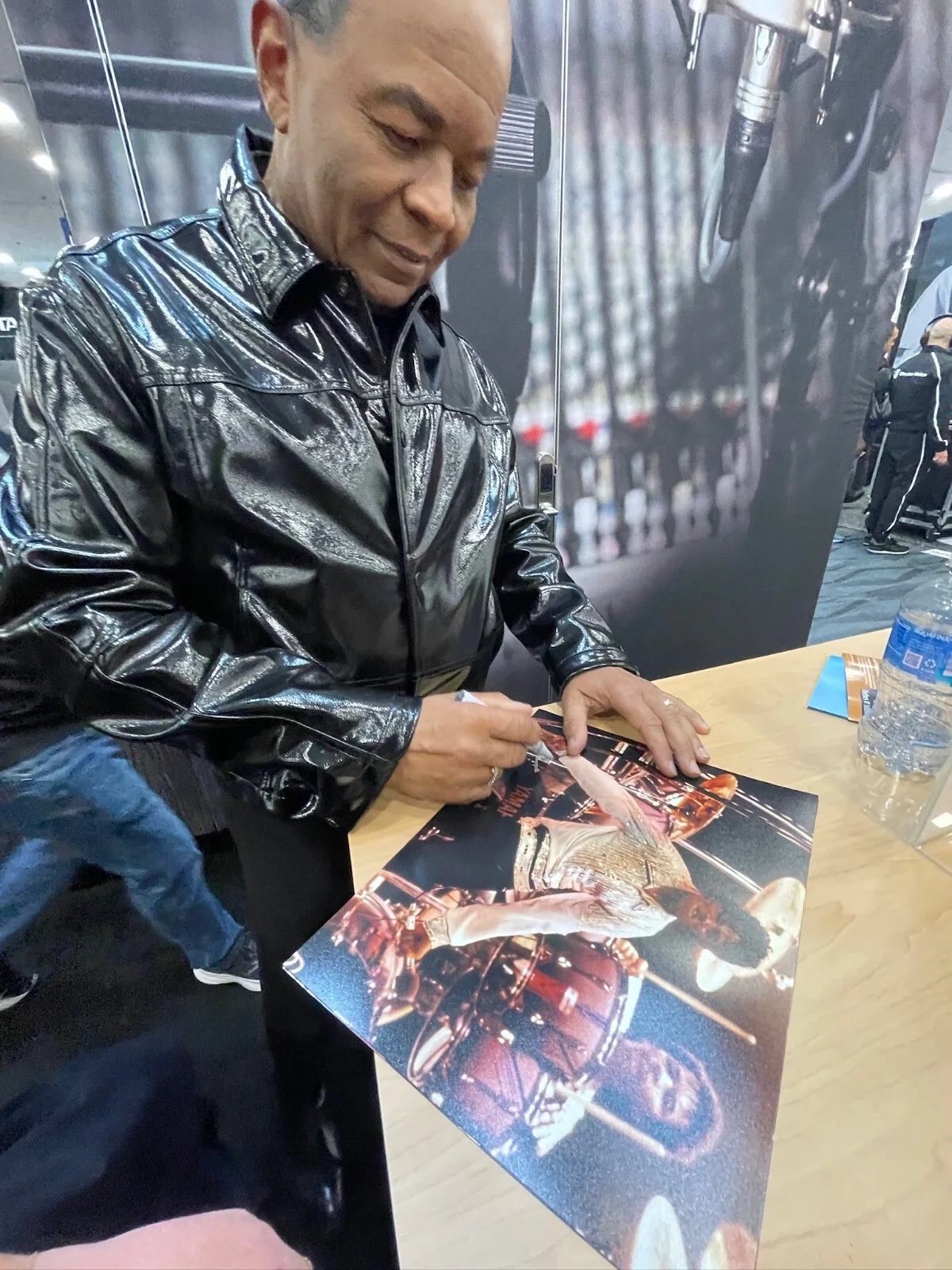 GFA Michael Jackson's Drummer * JONATHAN MOFFETT * Signed 8x10 Photo PROOF COA, image 2