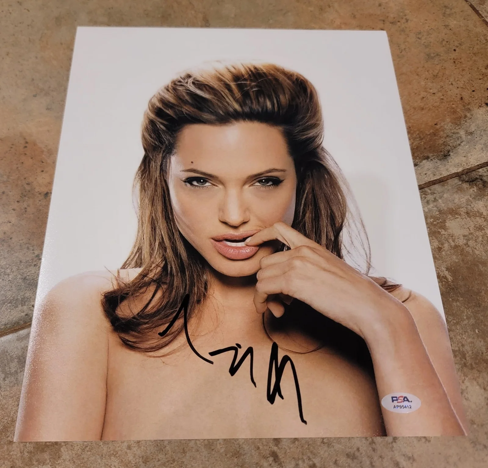 Angelina Jolie — Angelina Jolie signed 11x14 photo PSA DNA autograph photoshoot sexy hot lips