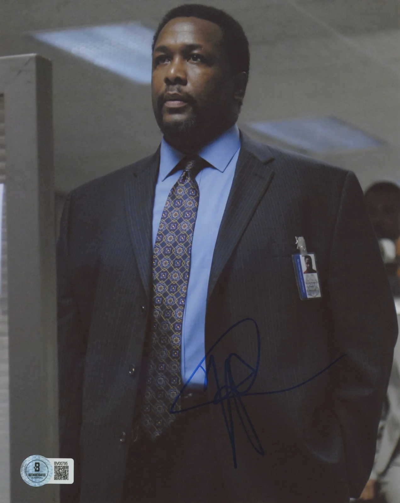 Wendell Pierce — Wendell Pierce The Wire Authentic Signed 8x10 Photo Autographed BAS #BV00795