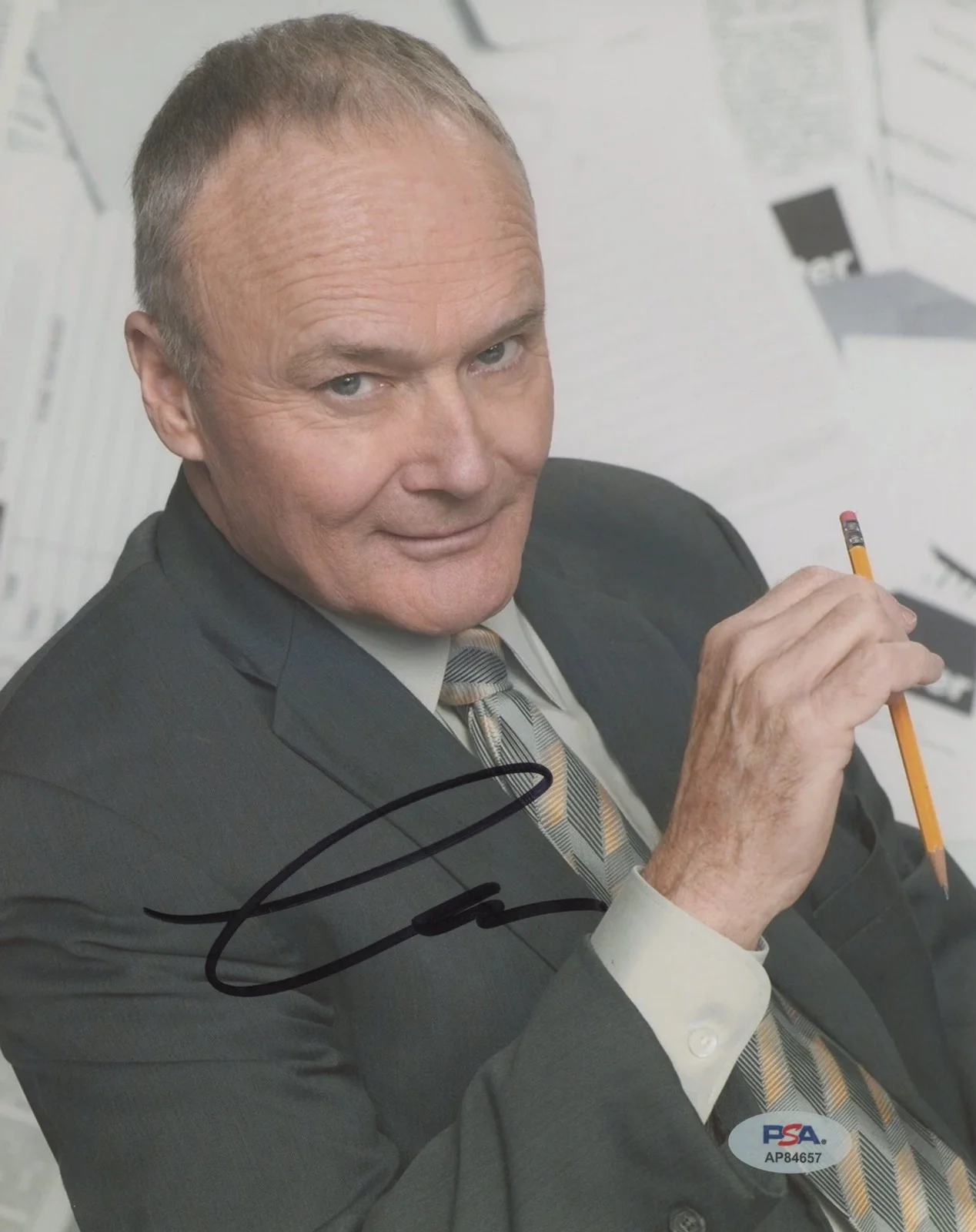 Creed Bratton — Creed Bratton The Office Authentic Signed 8x10 Vertical Photo PSA/DNA 4