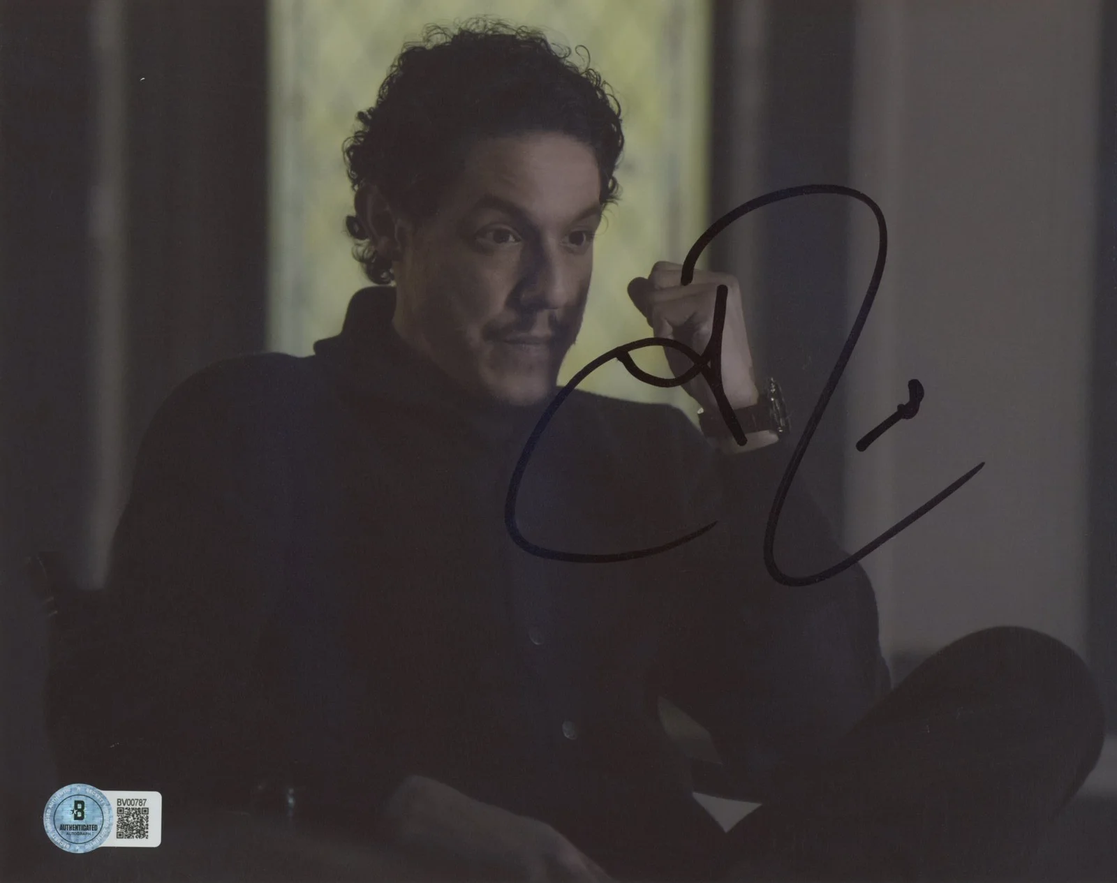 Theo Rossi — Theo Rossi Sons of Anarchy Authentic Signed 8x10 Photo BAS #BV00787