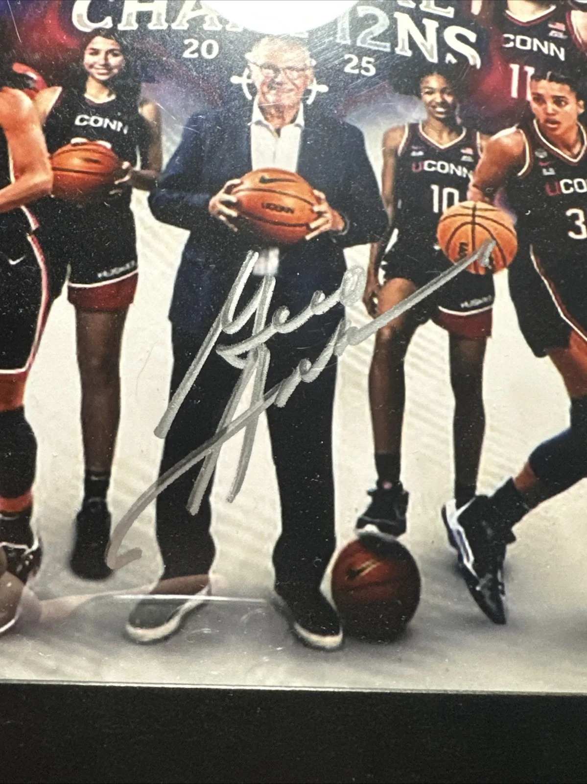 PAIGE BUECKERS AND GENO AURIEMMA SIGNED PHOTO 🔥🔥🔥 With authentication, изображение 3