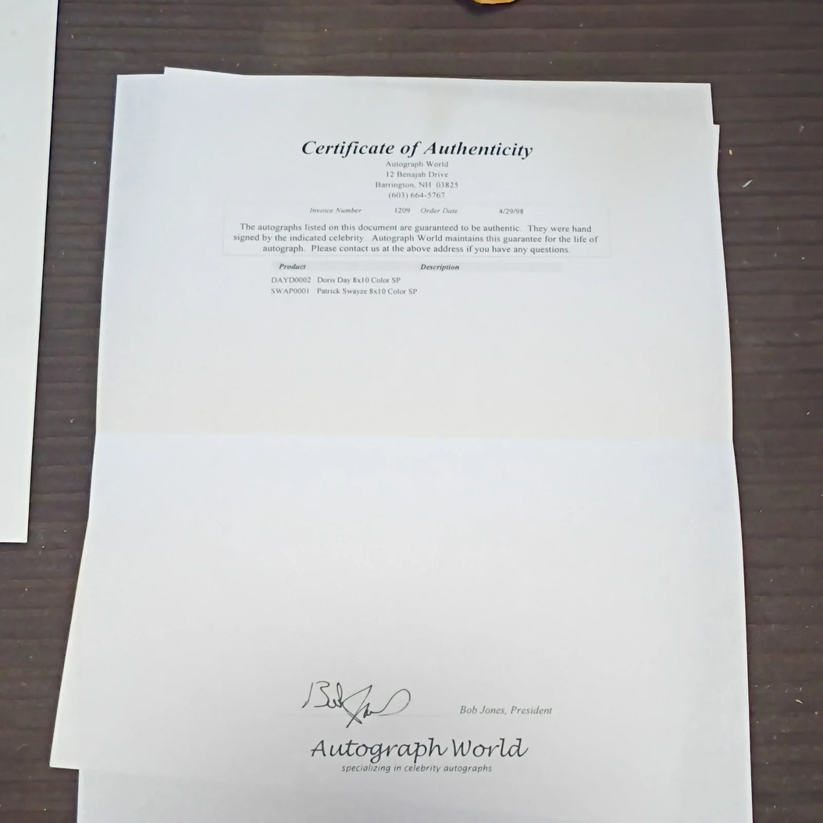 Patrick Swayze — Patrick Swayze Autographed Original 8x10 Photo Authenticated Autograph World, image 4