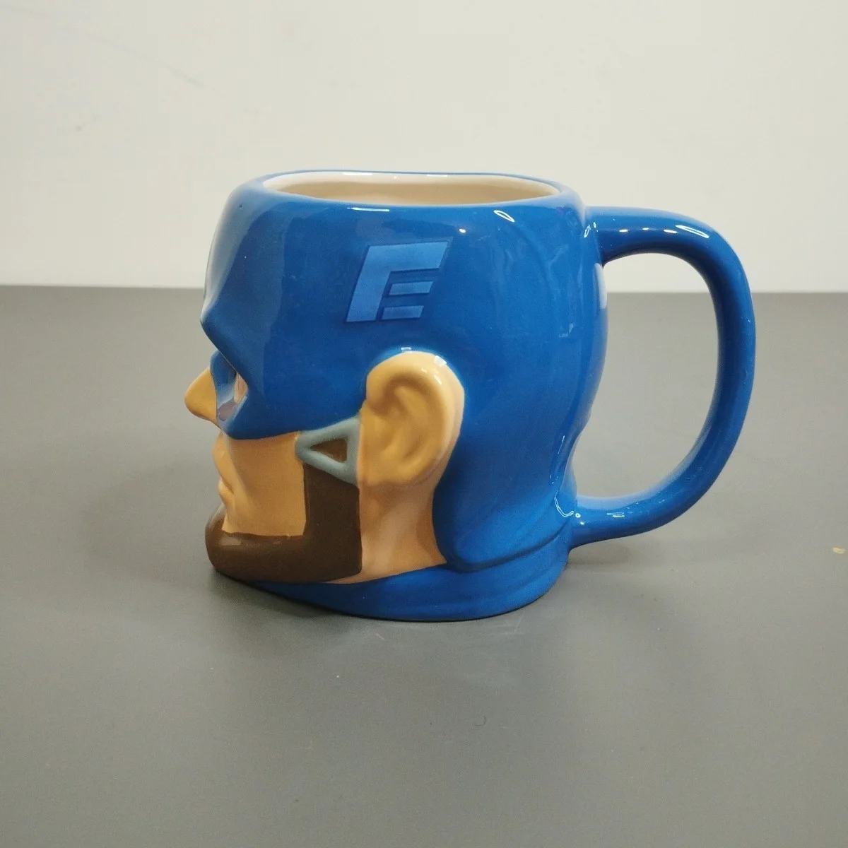Marvel Comics Official Captain America 3D Mug VGC Good Condition, image 4