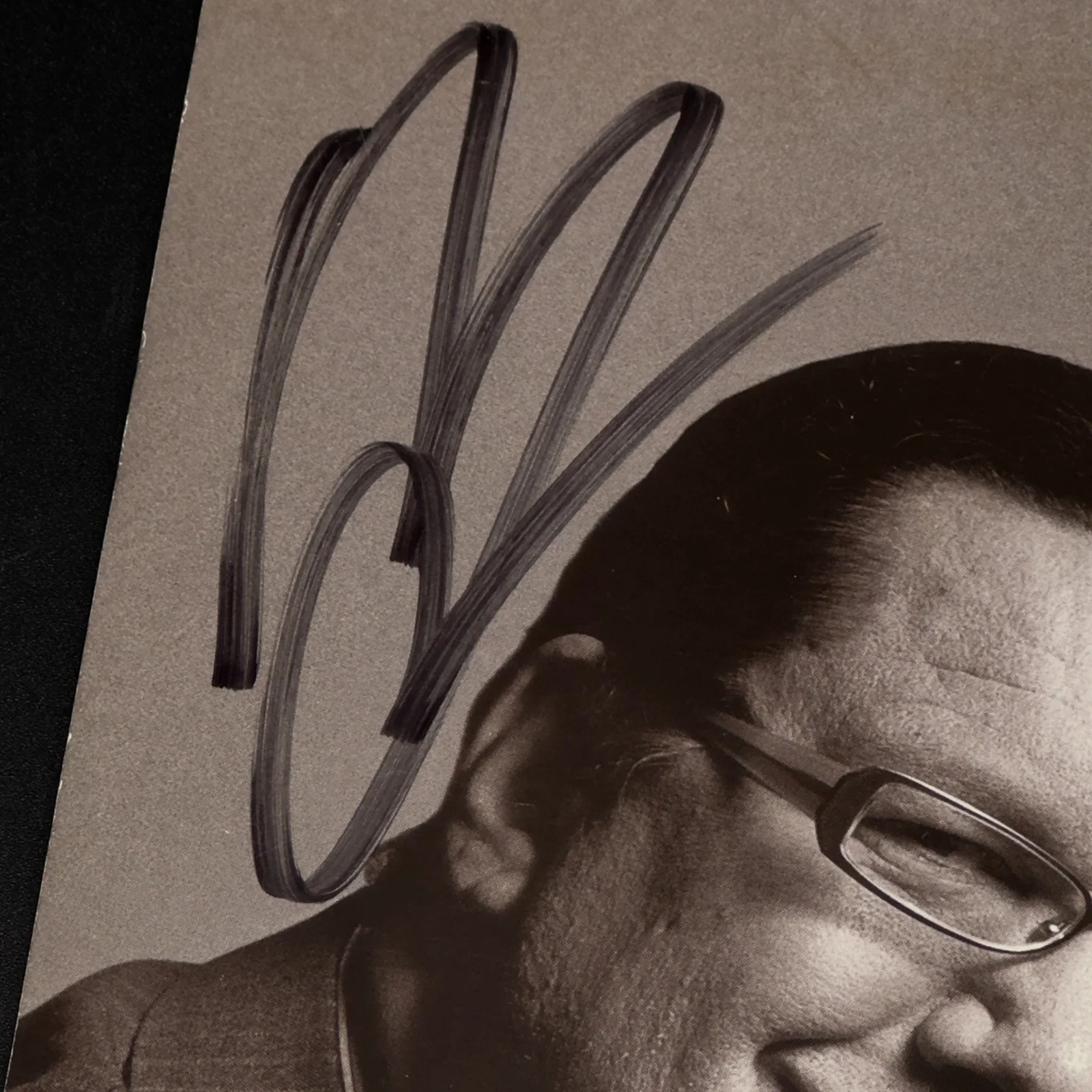 Penn, Teller — Penn & Teller Signed Souvenir Booklet — Authentic Magic Legends Autograph!, image 2