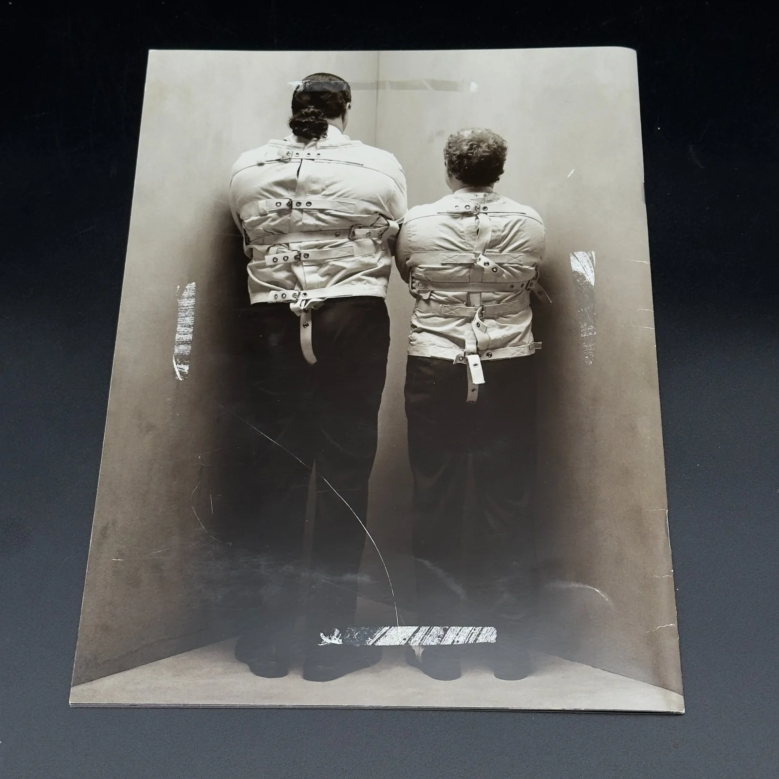 Penn, Teller — Penn & Teller Signed Souvenir Booklet — Authentic Magic Legends Autograph!, image 5