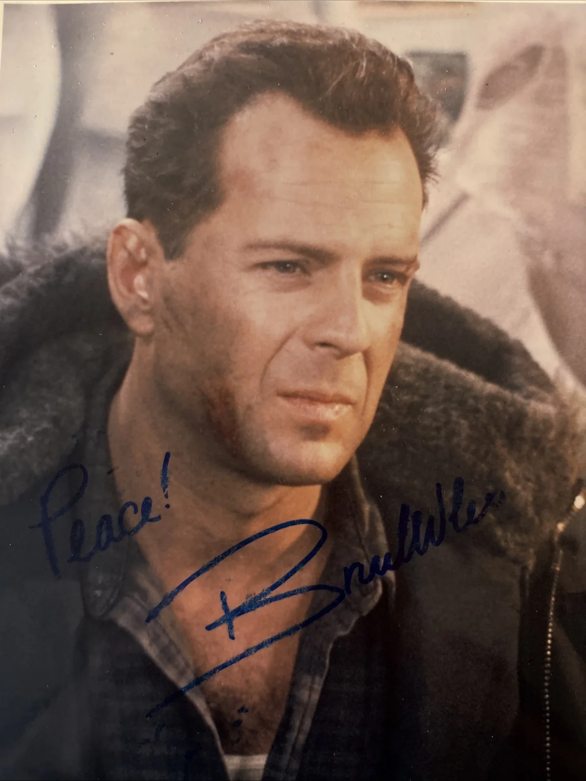Bruce Willis — BRUCE WILLIS Signed (DIE HARD 2) 8x10" Original Autograph, image 2