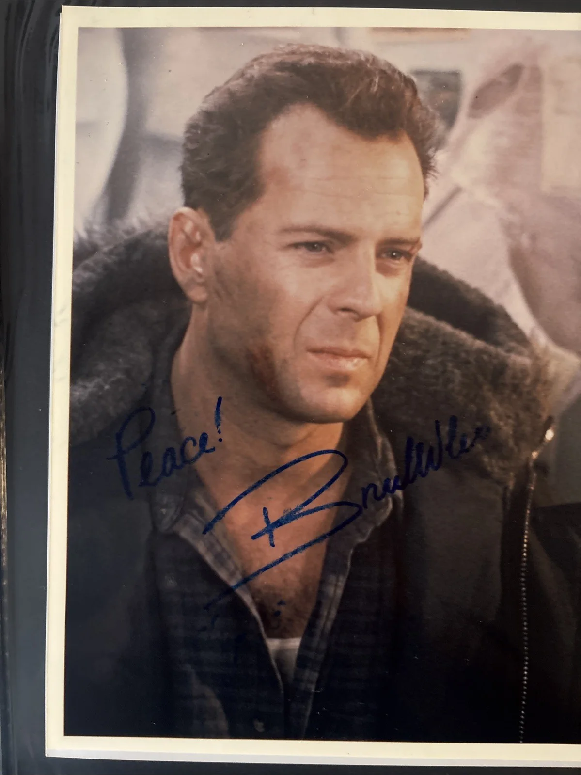 Bruce Willis — BRUCE WILLIS Signed (DIE HARD 2) 8x10" Original Autograph, image 3