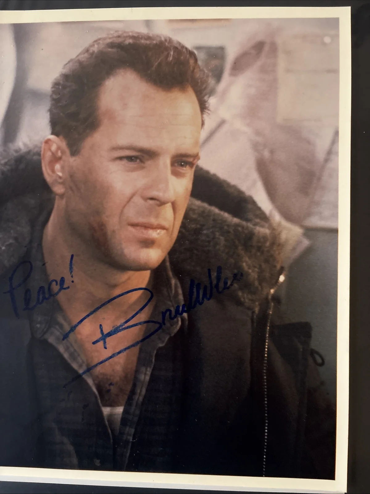 Bruce Willis — BRUCE WILLIS Signed (DIE HARD 2) 8x10" Original Autograph, image 4
