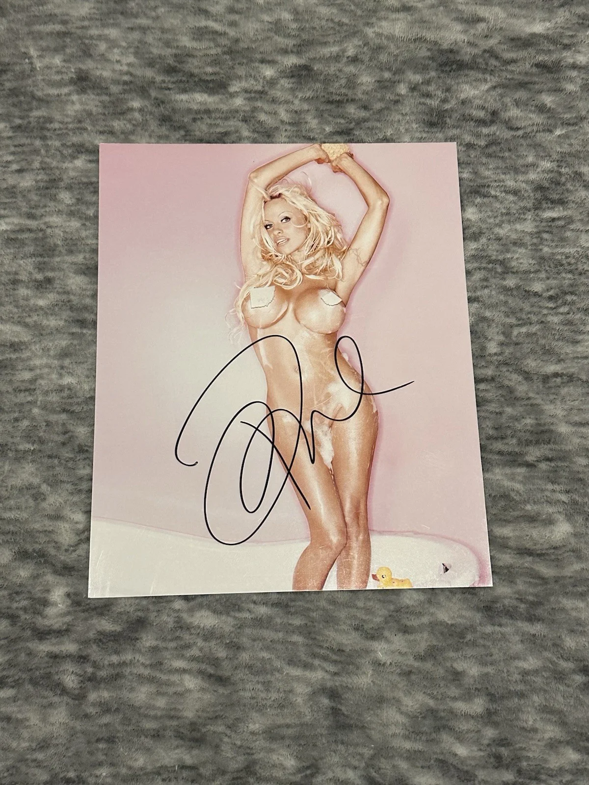 Pamela Anderson signed sexy 8x10 Naked Gun Playboy Barb Wire Baywatch sexy, изображение 2
