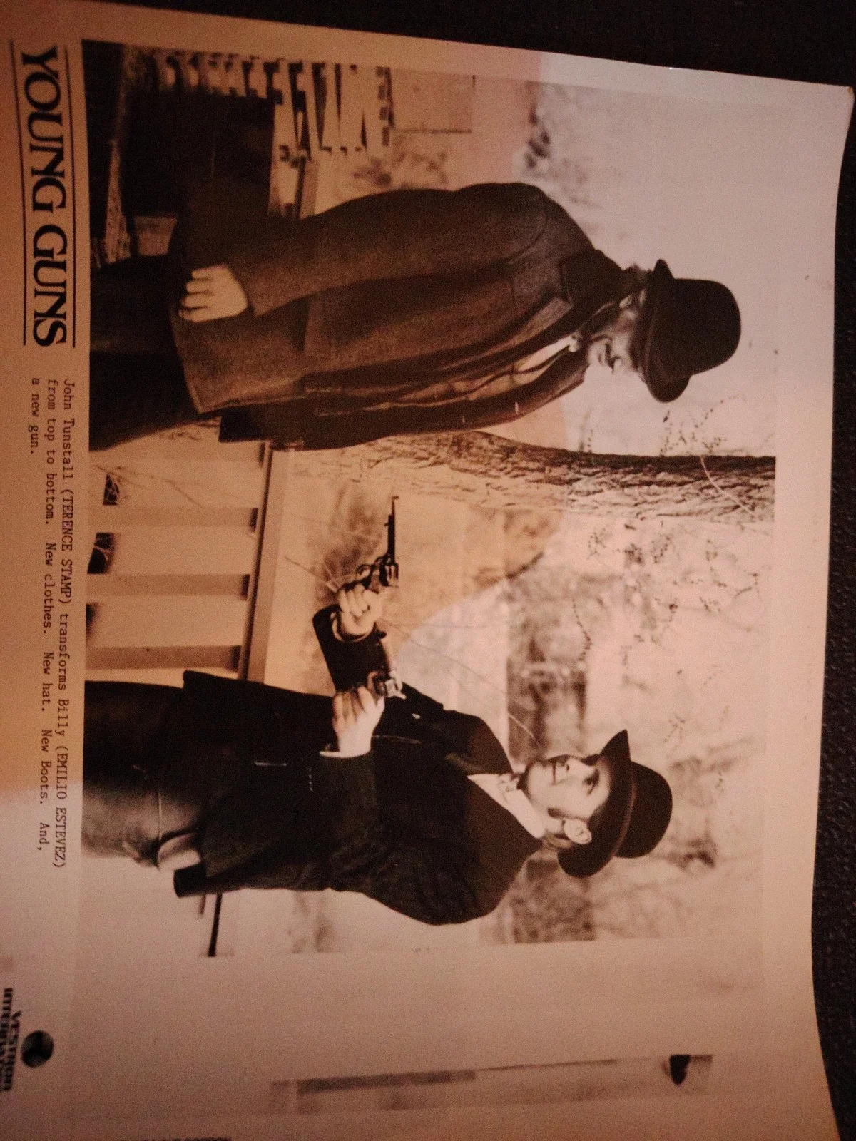 Original Young Guns 1988 Press Photo Emilio Estevez Terence Stamp Vestron Still, изображение 3