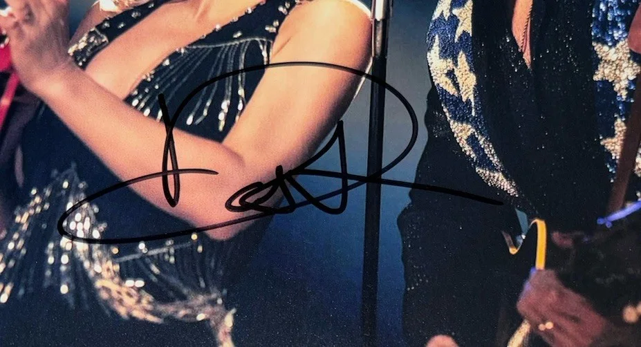 Kate Hudson Signed 12x18 Photo Song Sung Blue, image 2
