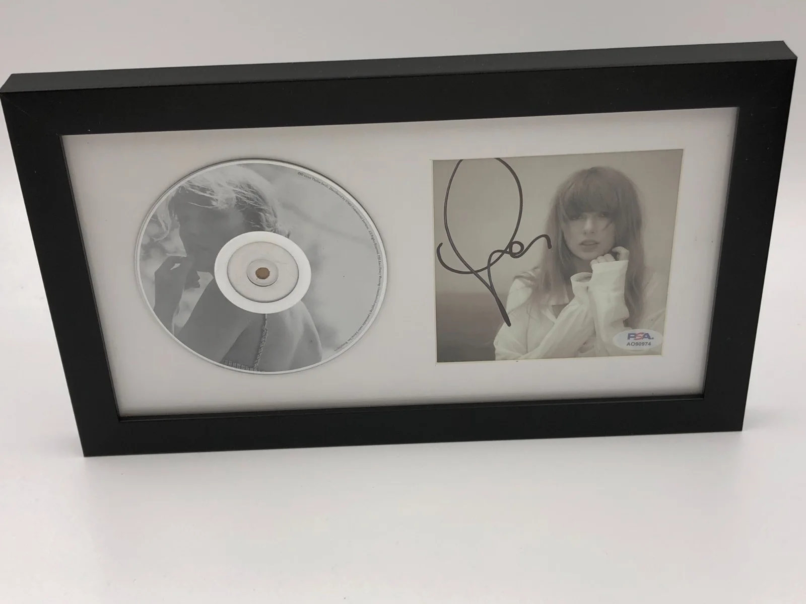 TAYLOR SWIFT PSA AUTO Authentic FRAMED Photo CD and CD Insert LONG SIGNATURE, image 5