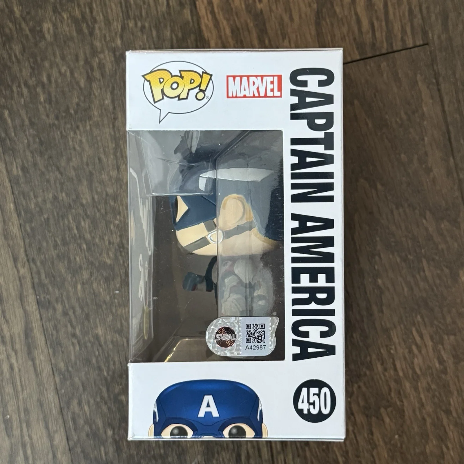 chris evans — Chris Evan’s Captain America Signed Funko Pop #450 Character Name Cap - SWAU COA, изображение 2