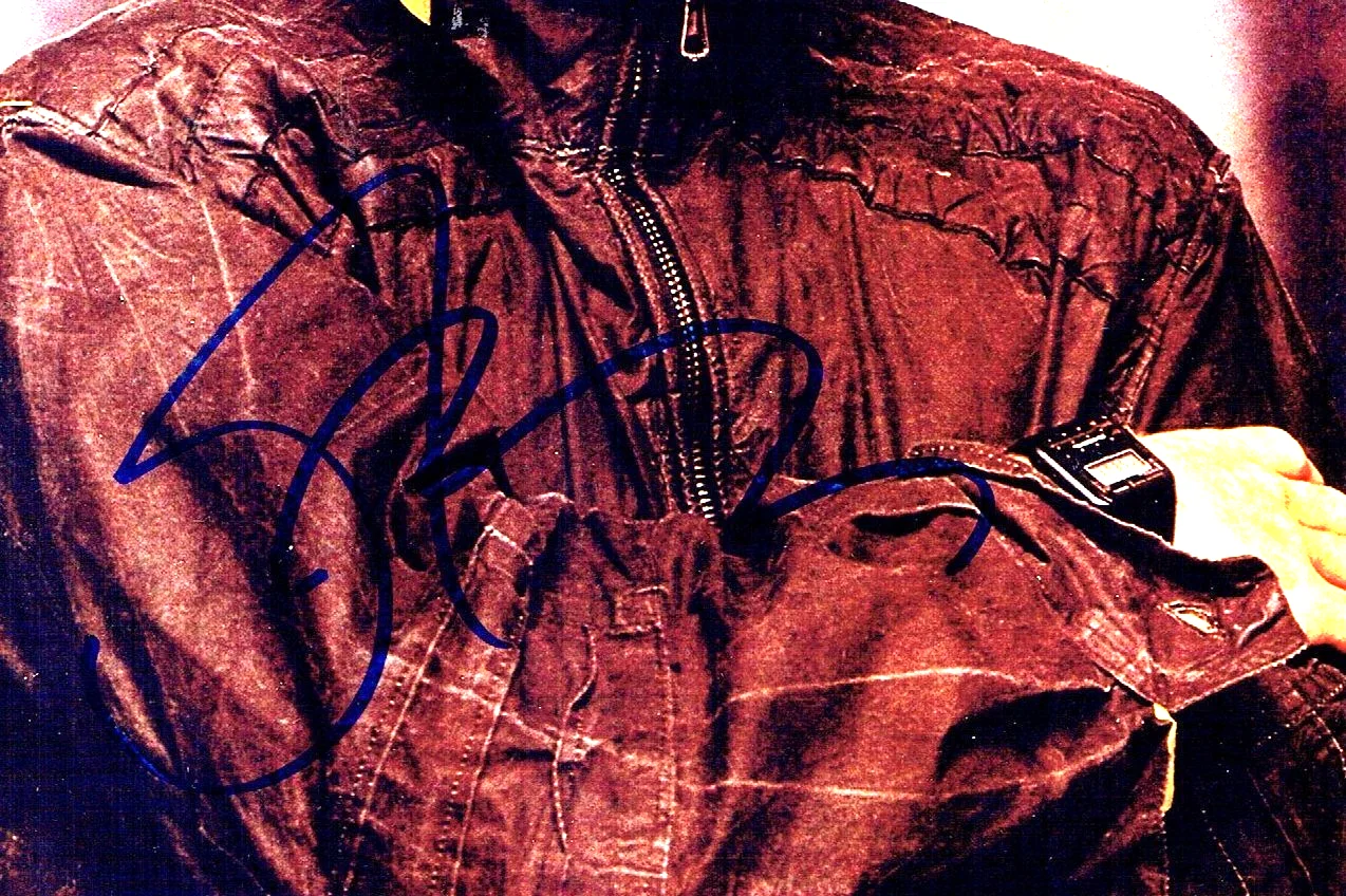 STING HAND SIGNED COLOR PHOTO 8x10 COA INCLUDED, image 2