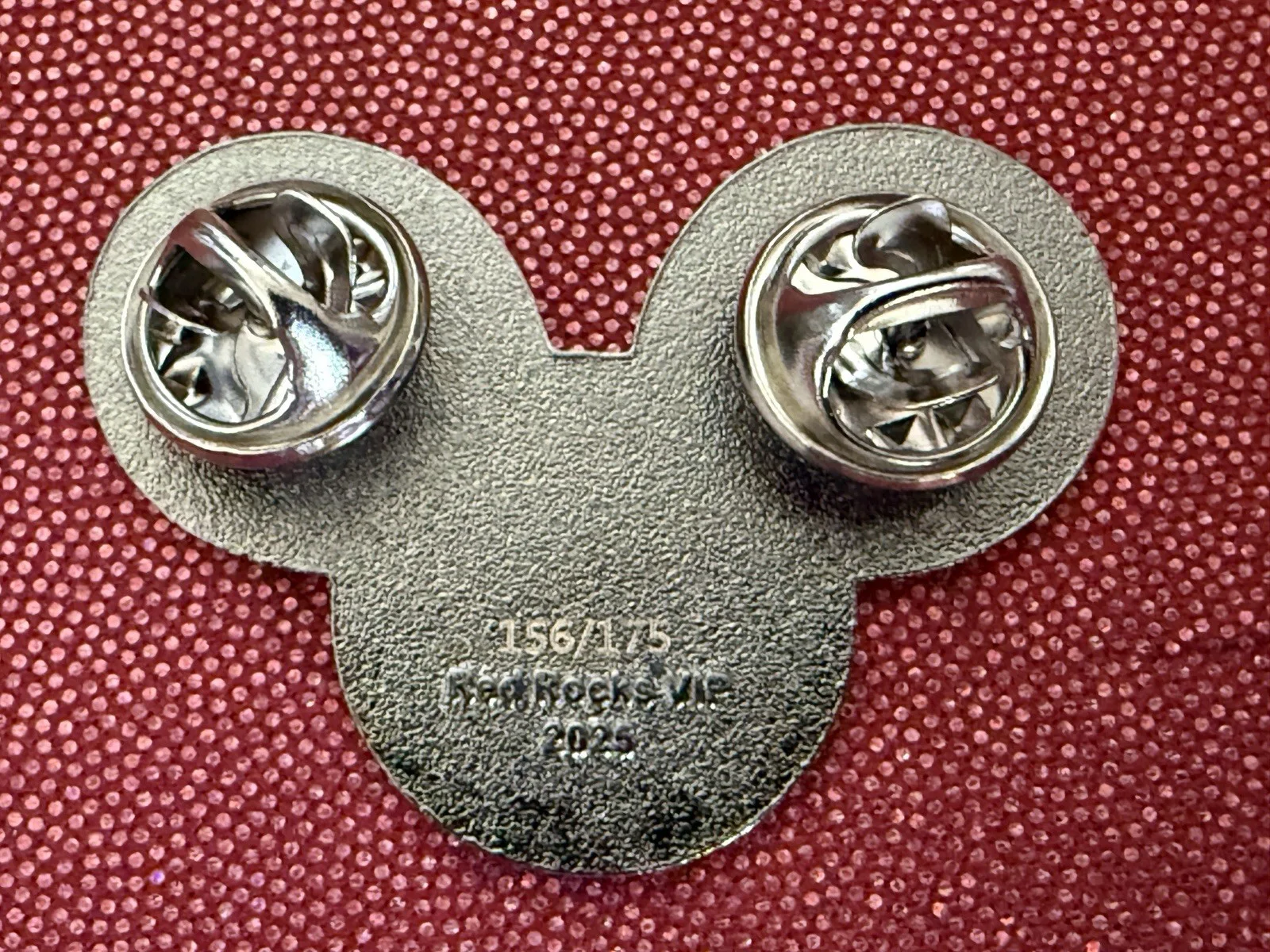 Deadmau5 Denver / Red Rocks Maushop Pop Up Exclusive "VIP” Hat Pin, изображение 2