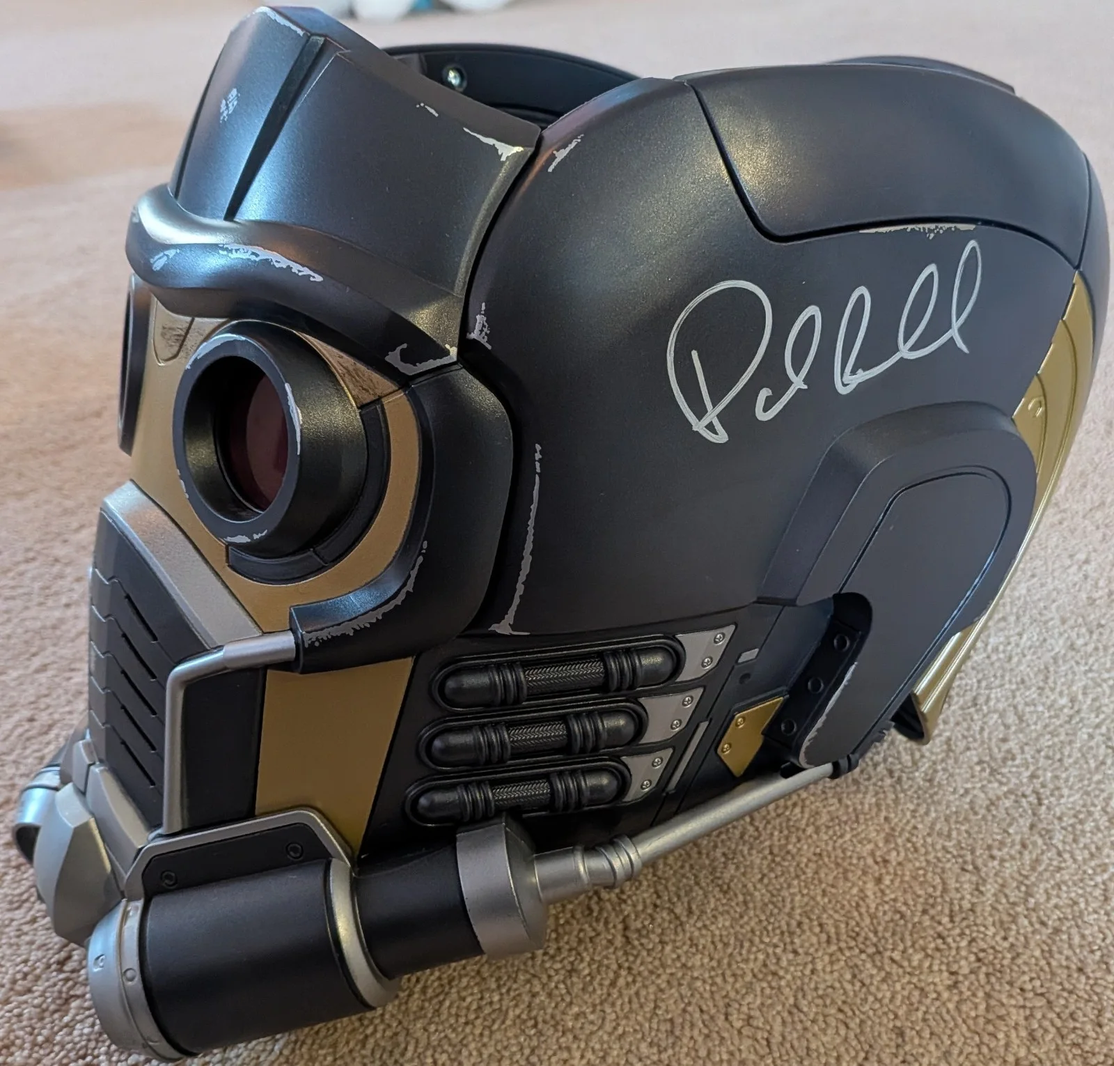 Chris Pratt, Samuel L. Jackson, Paul Rudd, Bettany, Gillan — Pratt, Jackson, Rudd, Bettany +1 Signed Marvel Legends Star Lord Replica Helmet, image 3