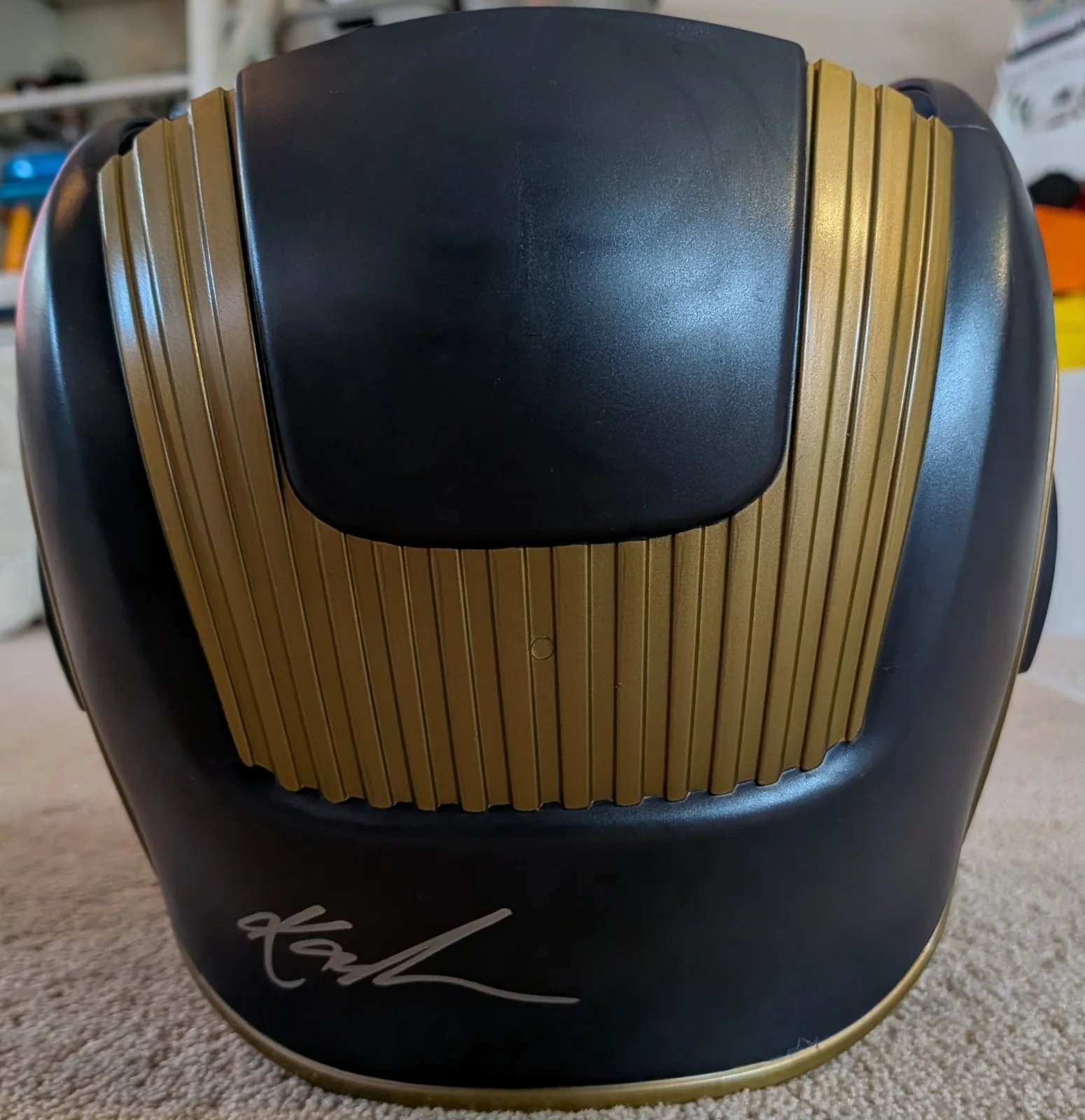 Chris Pratt, Samuel L. Jackson, Paul Rudd, Bettany, Gillan — Pratt, Jackson, Rudd, Bettany +1 Signed Marvel Legends Star Lord Replica Helmet, image 4