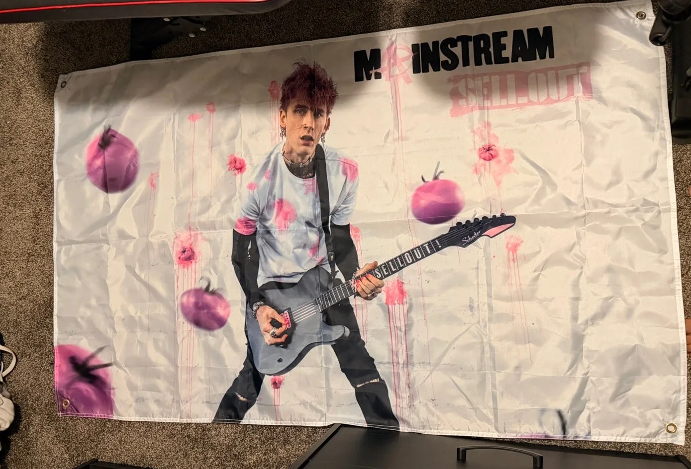 Machine Gun Kelly bundle (Signed CD, VIP banner and stickers), image 3